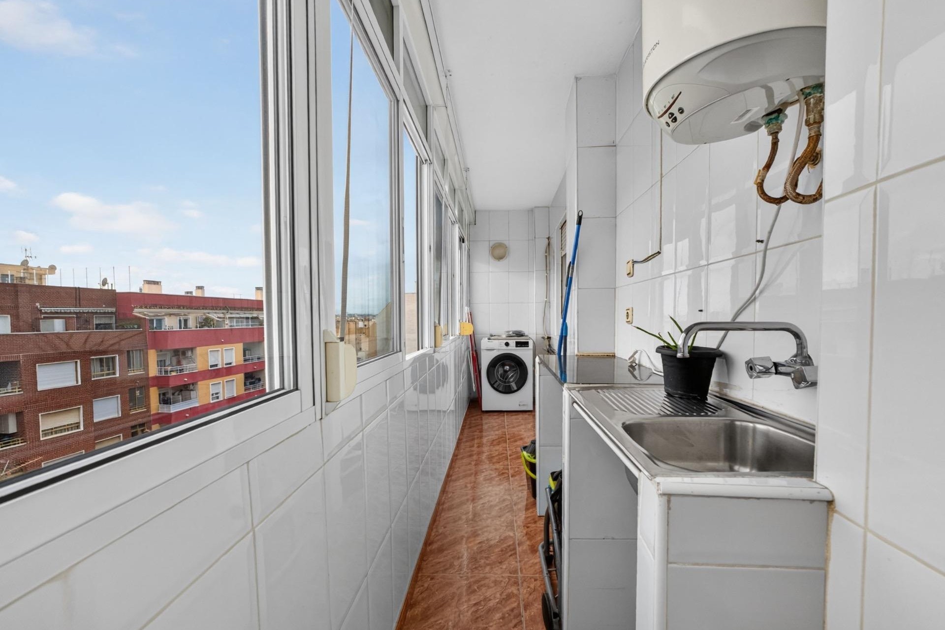 Sprzedaż - Apartament / Mieszkanie -
Torrevieja - torrevieja