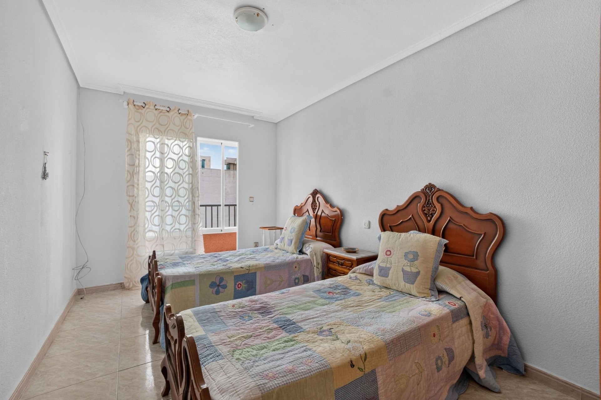Sprzedaż - Apartament / Mieszkanie -
Torrevieja - torrevieja