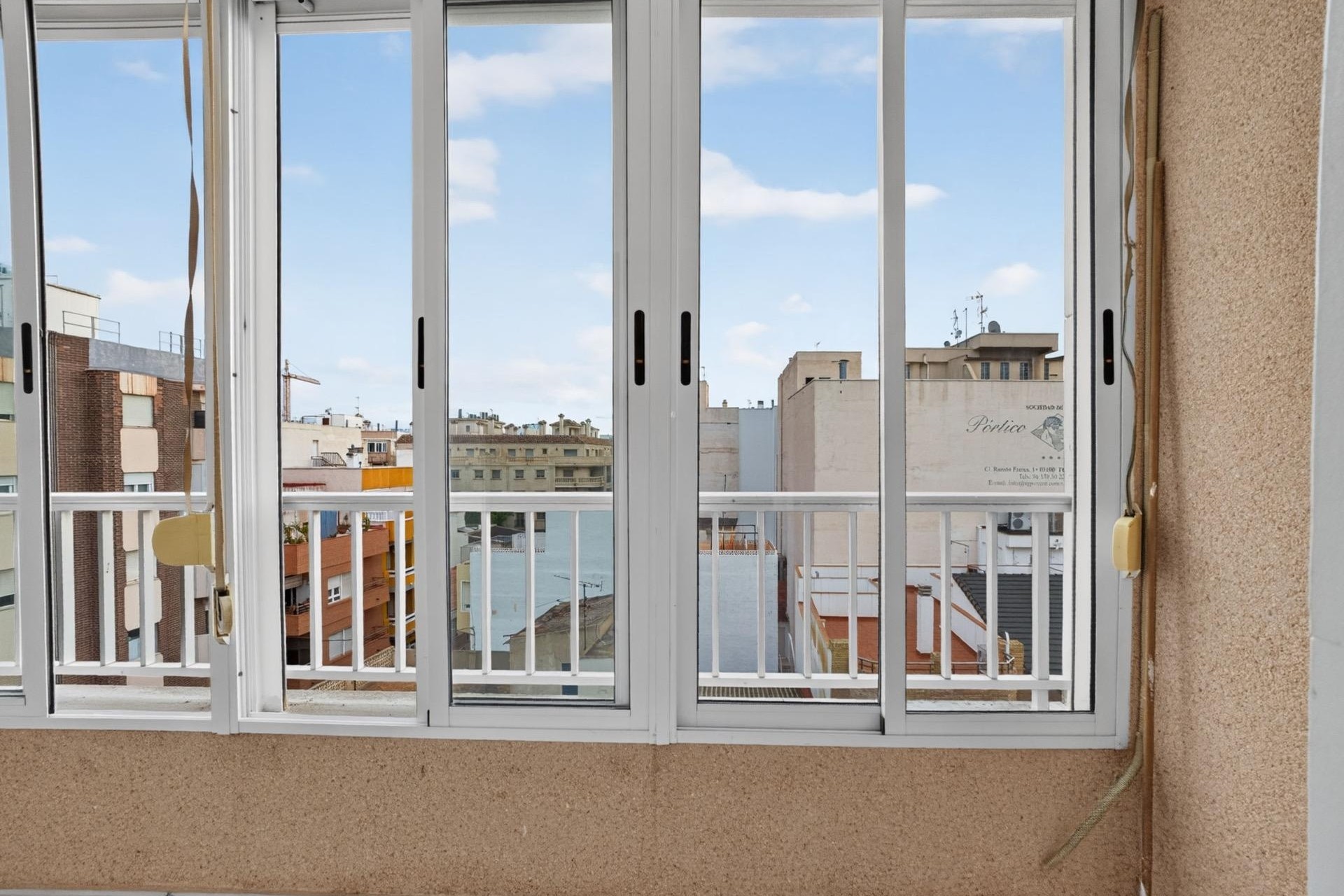 Sprzedaż - Apartament / Mieszkanie -
Torrevieja - torrevieja