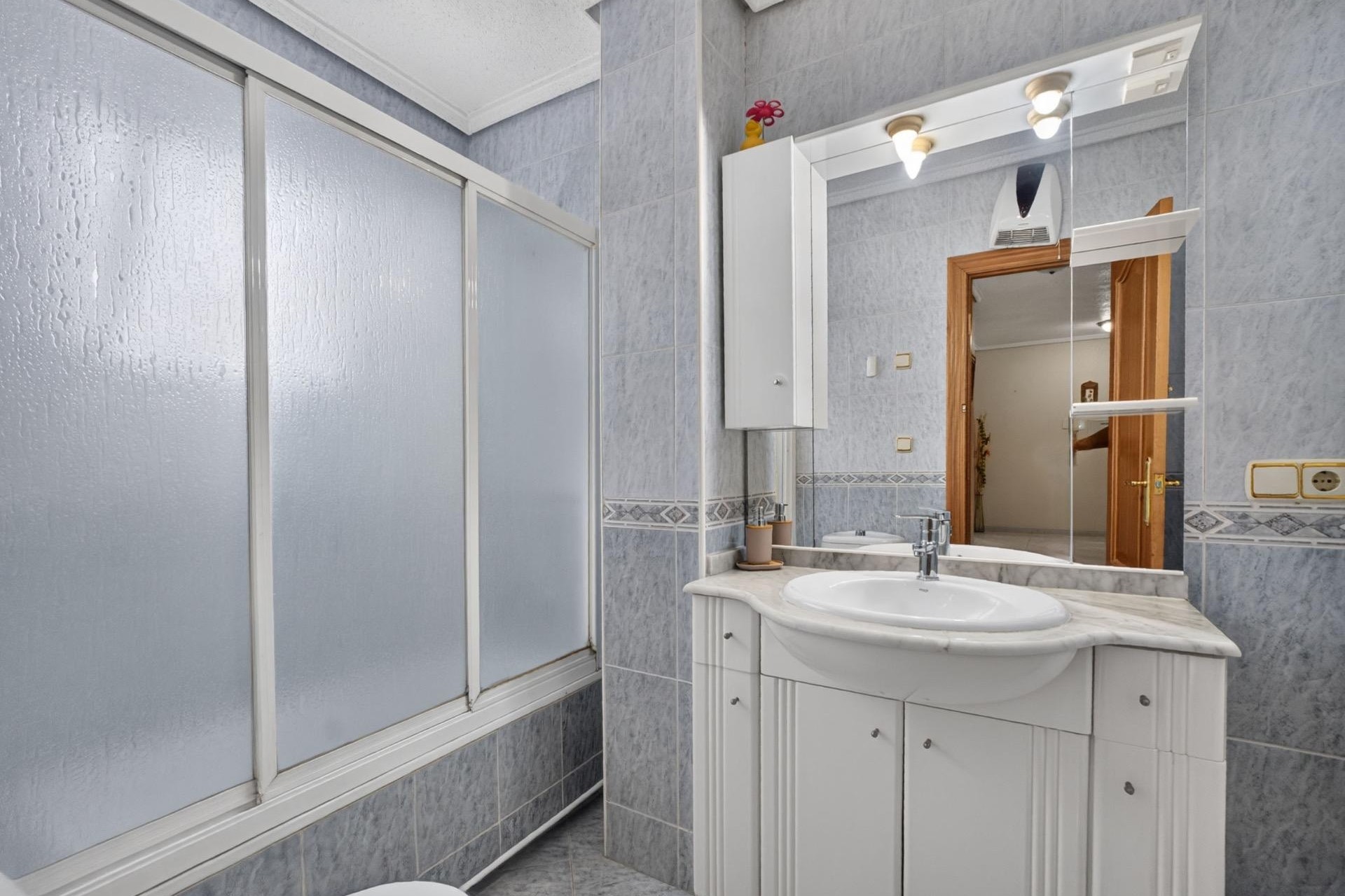 Sprzedaż - Apartament / Mieszkanie -
Torrevieja - torrevieja