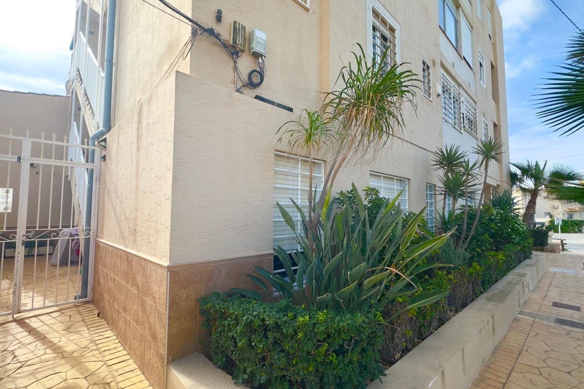 Sprzedaż - Apartament / Mieszkanie -
Torrevieja - Zona Los Frutales