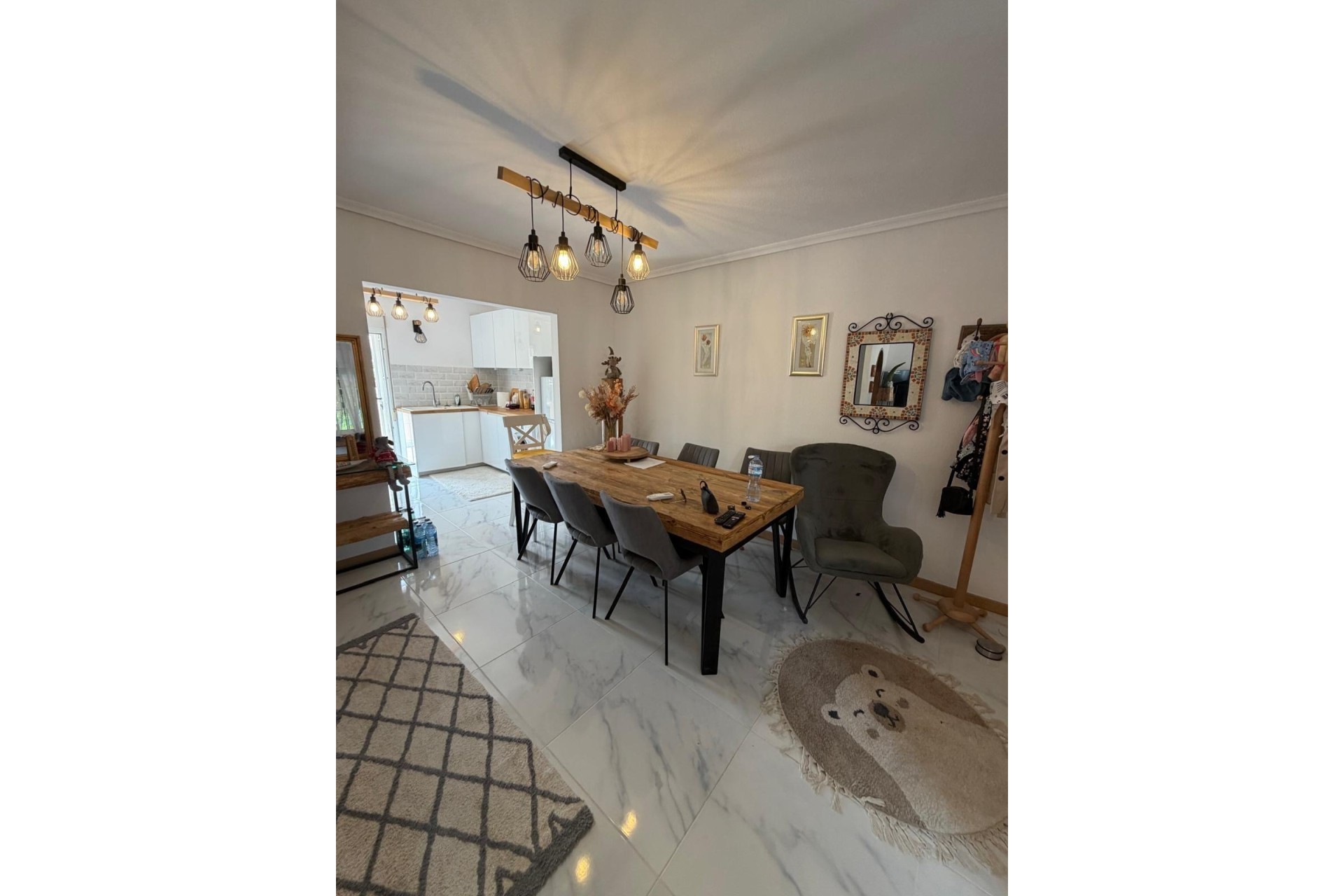 Sprzedaż - Apartament / Mieszkanie -
Torrevieja - Zona Los Frutales