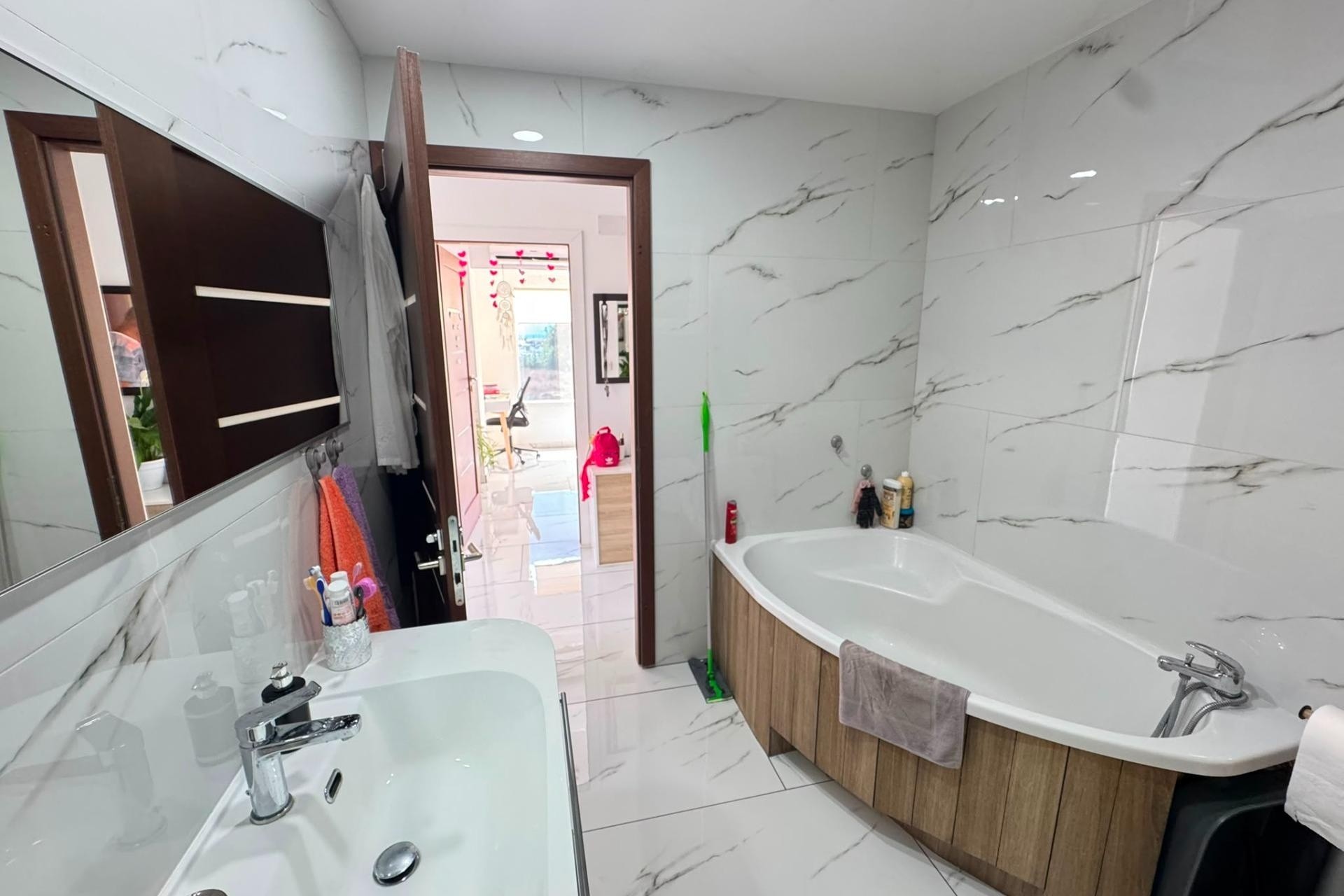 Sprzedaż - Apartament / Mieszkanie -
Torrevieja - Zona Los Frutales