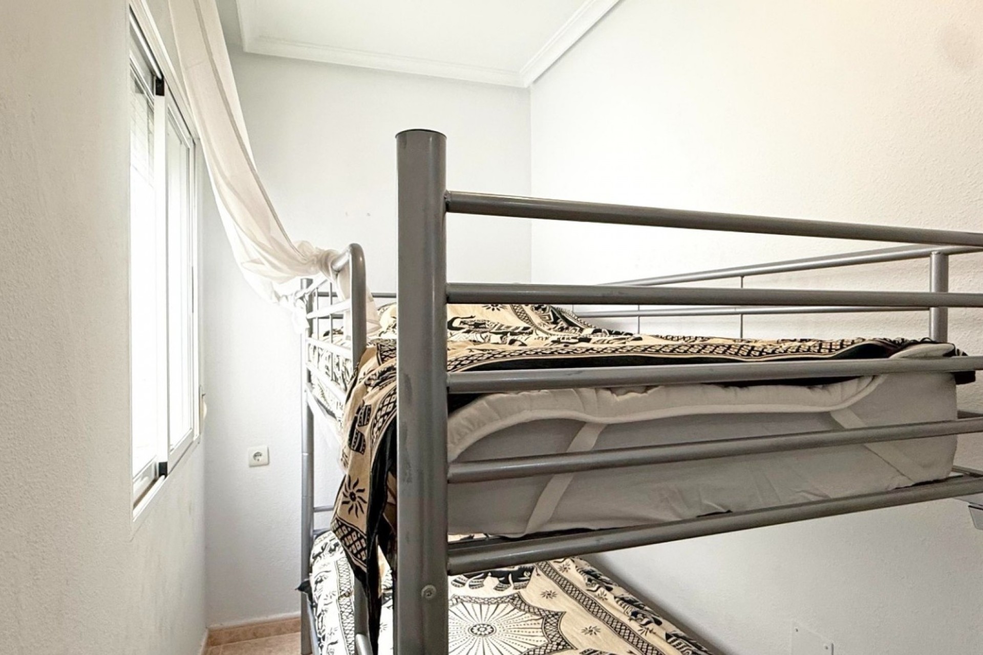 Sprzedaż - Apartament / Mieszkanie -
Torrevieja