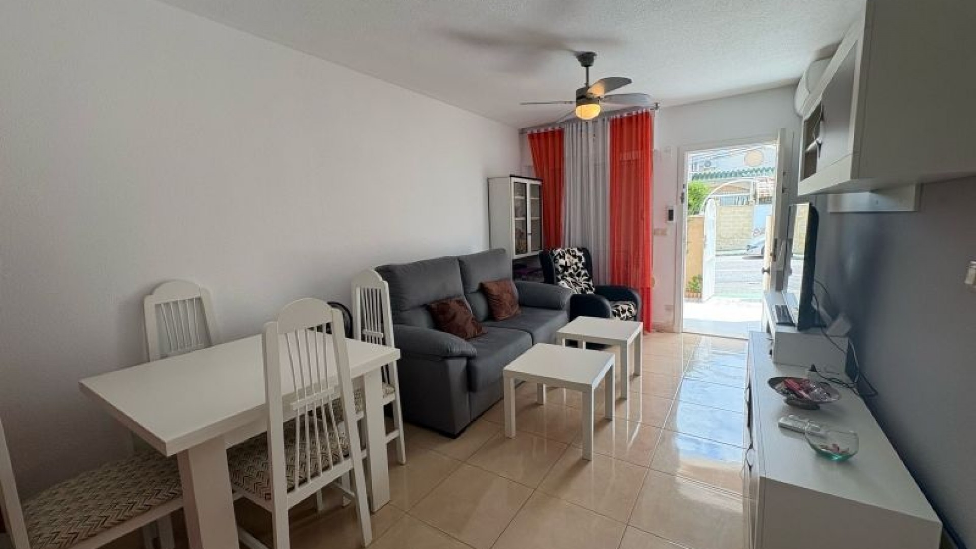 Sprzedaż - Apartament mieszkanie -
Torrevieja