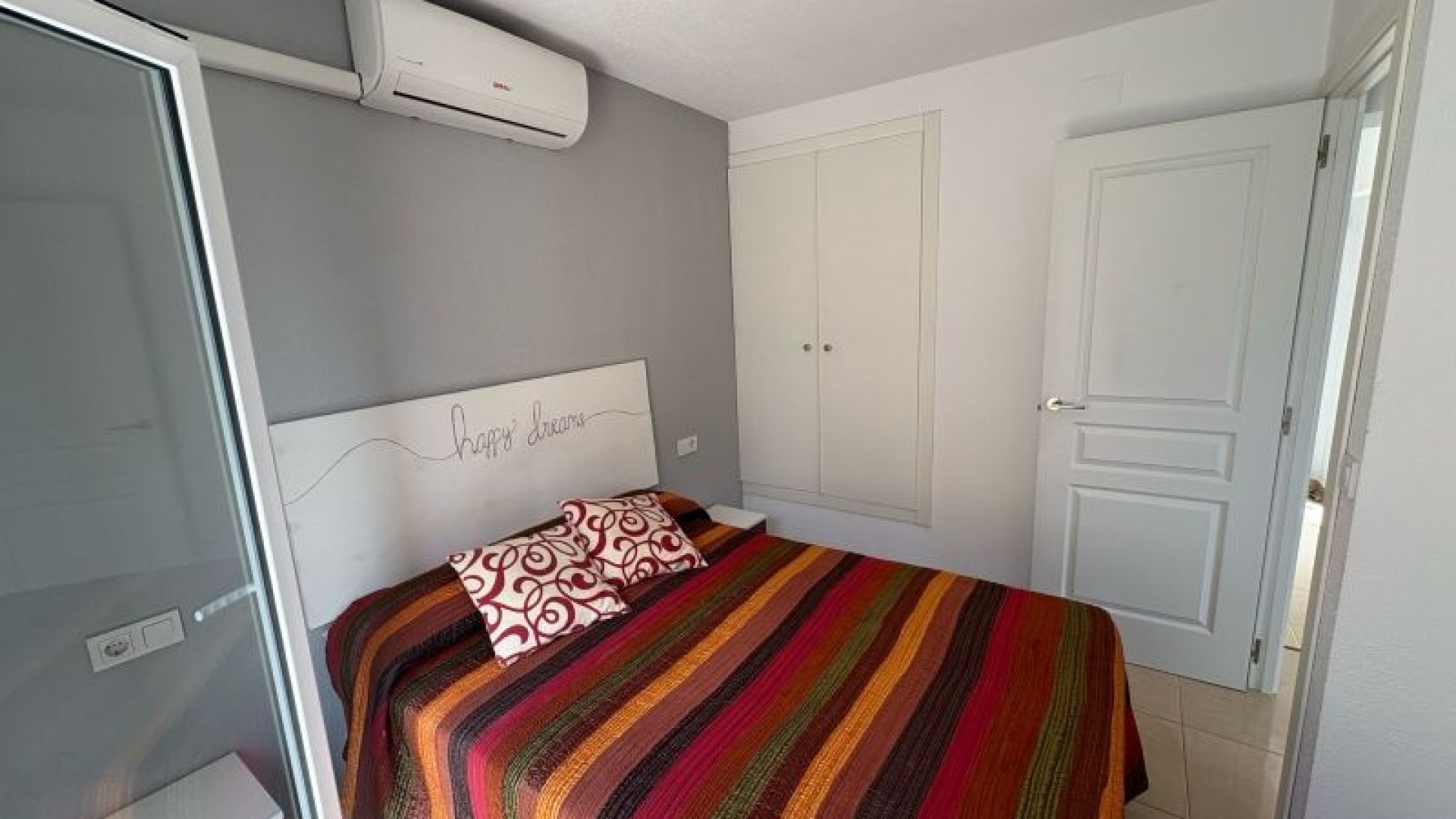 Sprzedaż - Apartament mieszkanie -
Torrevieja