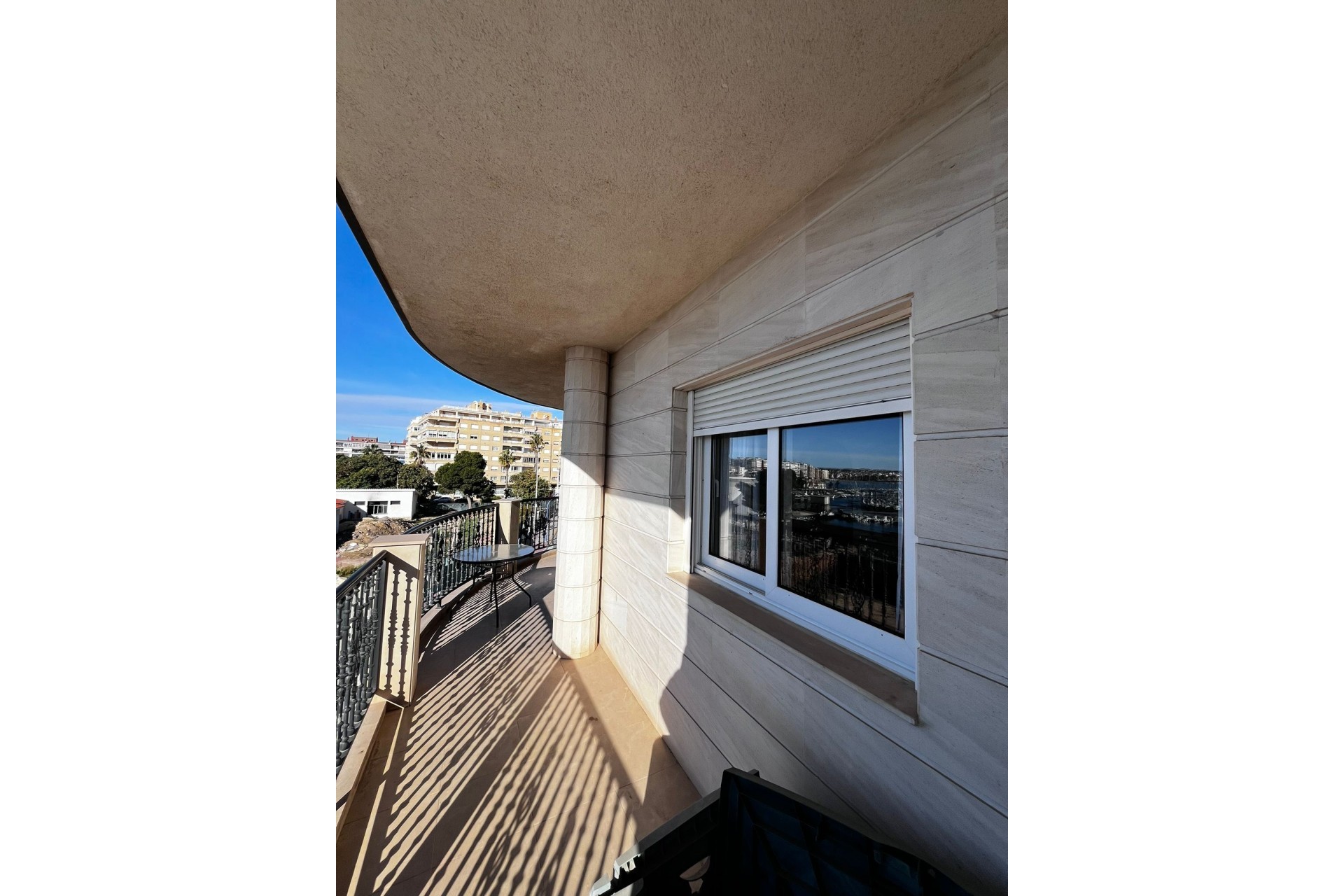 Sprzedaż - Apartament mieszkanie -
Torrevieja