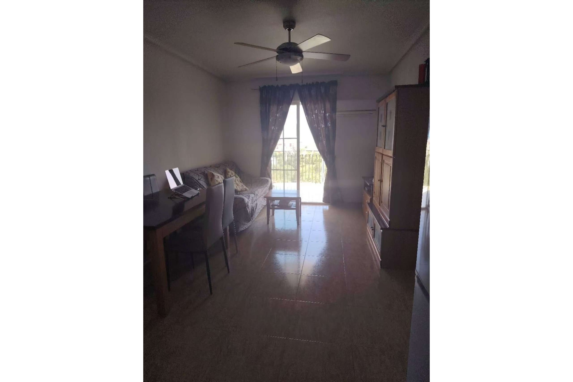 Sprzedaż - Apartament / Mieszkanie -
Torrevieja