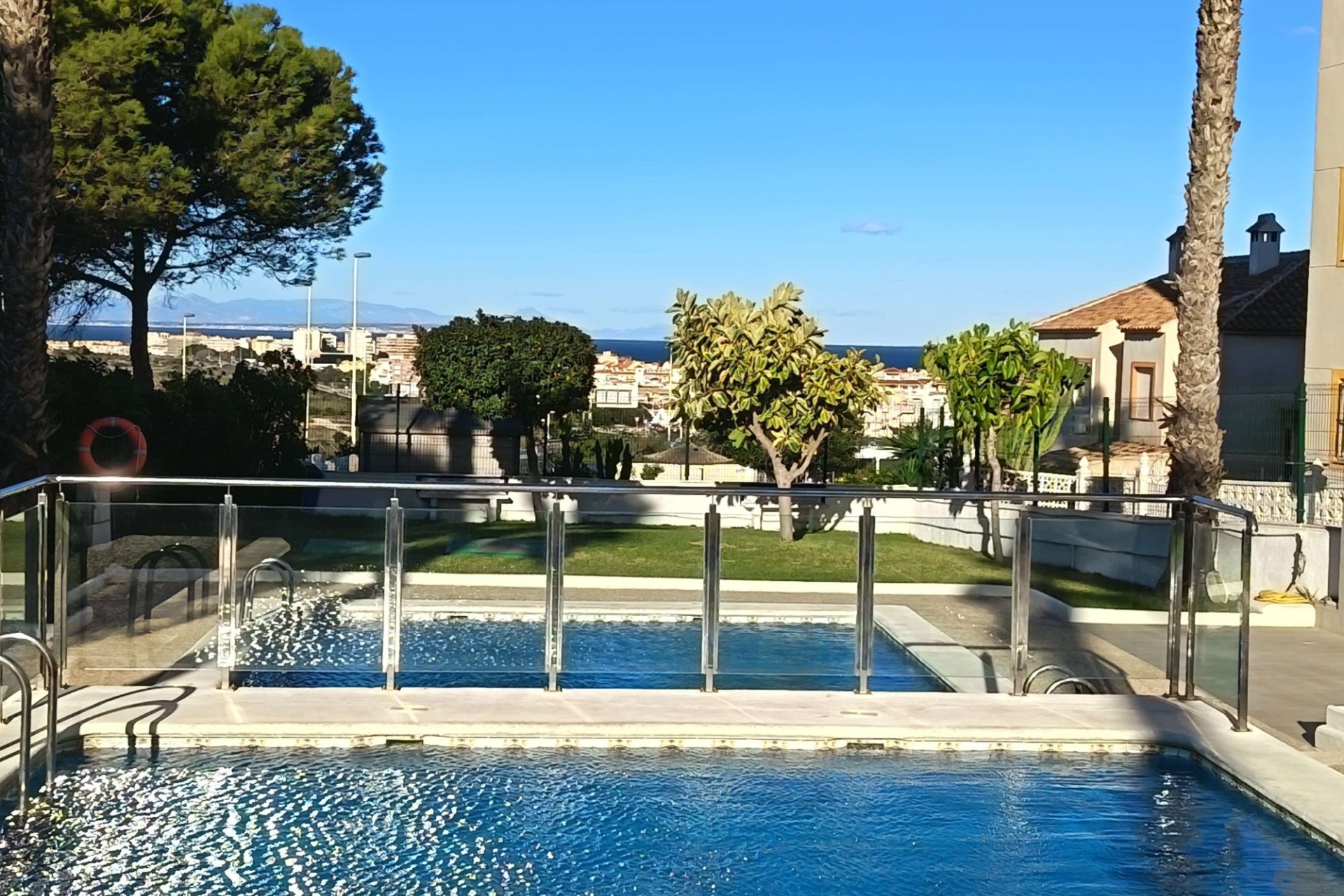 Sprzedaż - Apartament / Mieszkanie -
Torrevieja