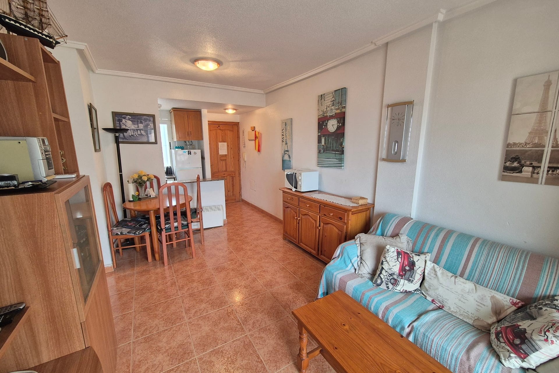 Sprzedaż - Apartament / Mieszkanie -
Torrevieja