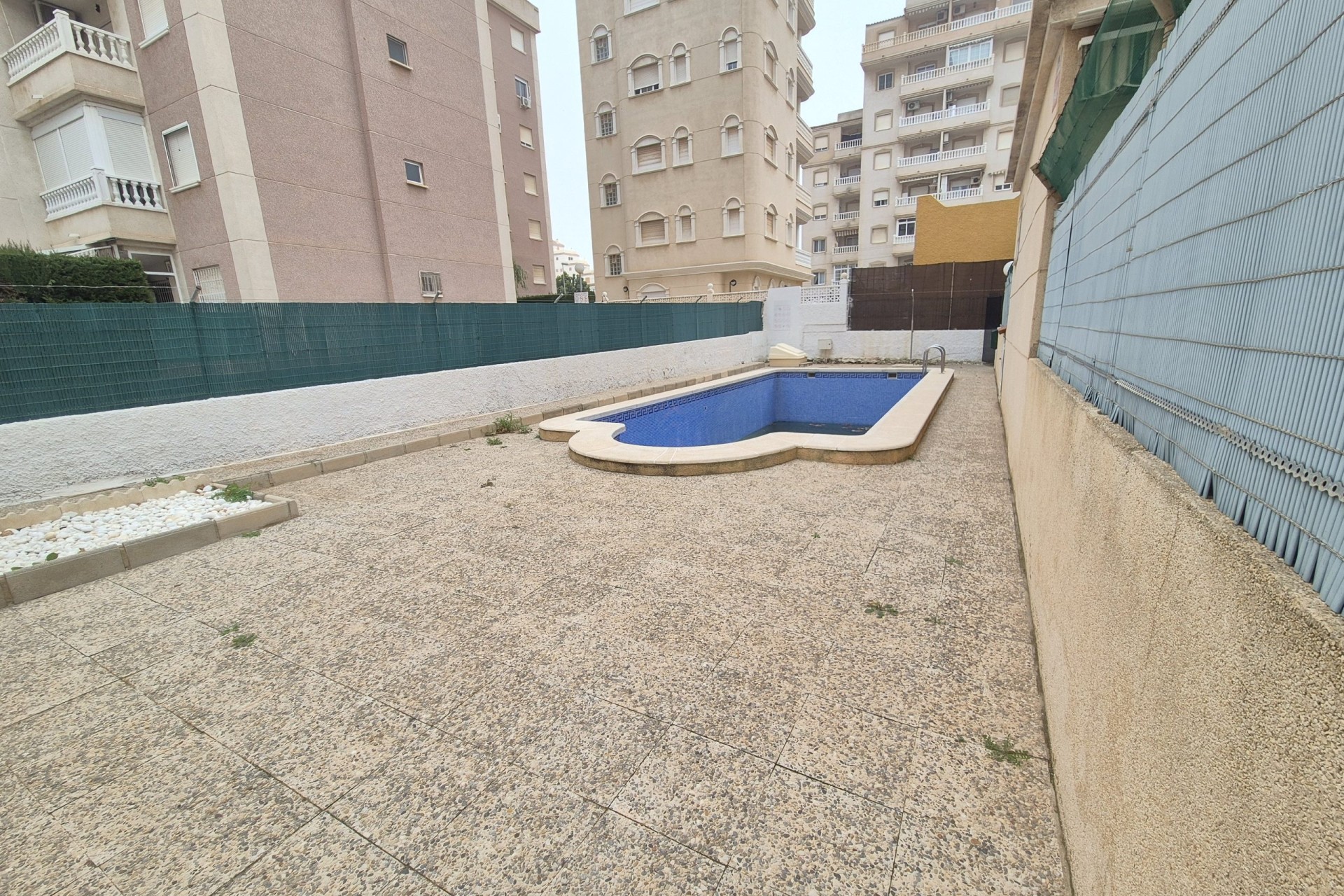 Sprzedaż - Apartament / Mieszkanie -
Torrevieja