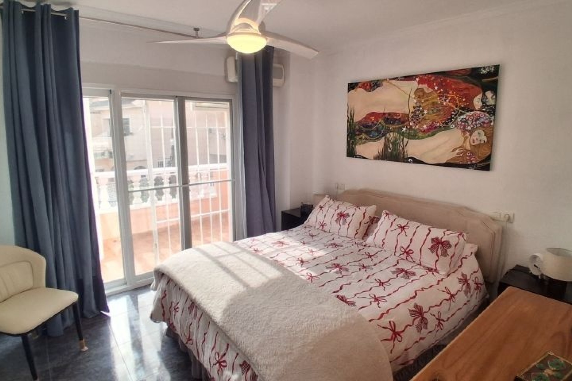 Sprzedaż - Apartament / Mieszkanie -
Torrevieja