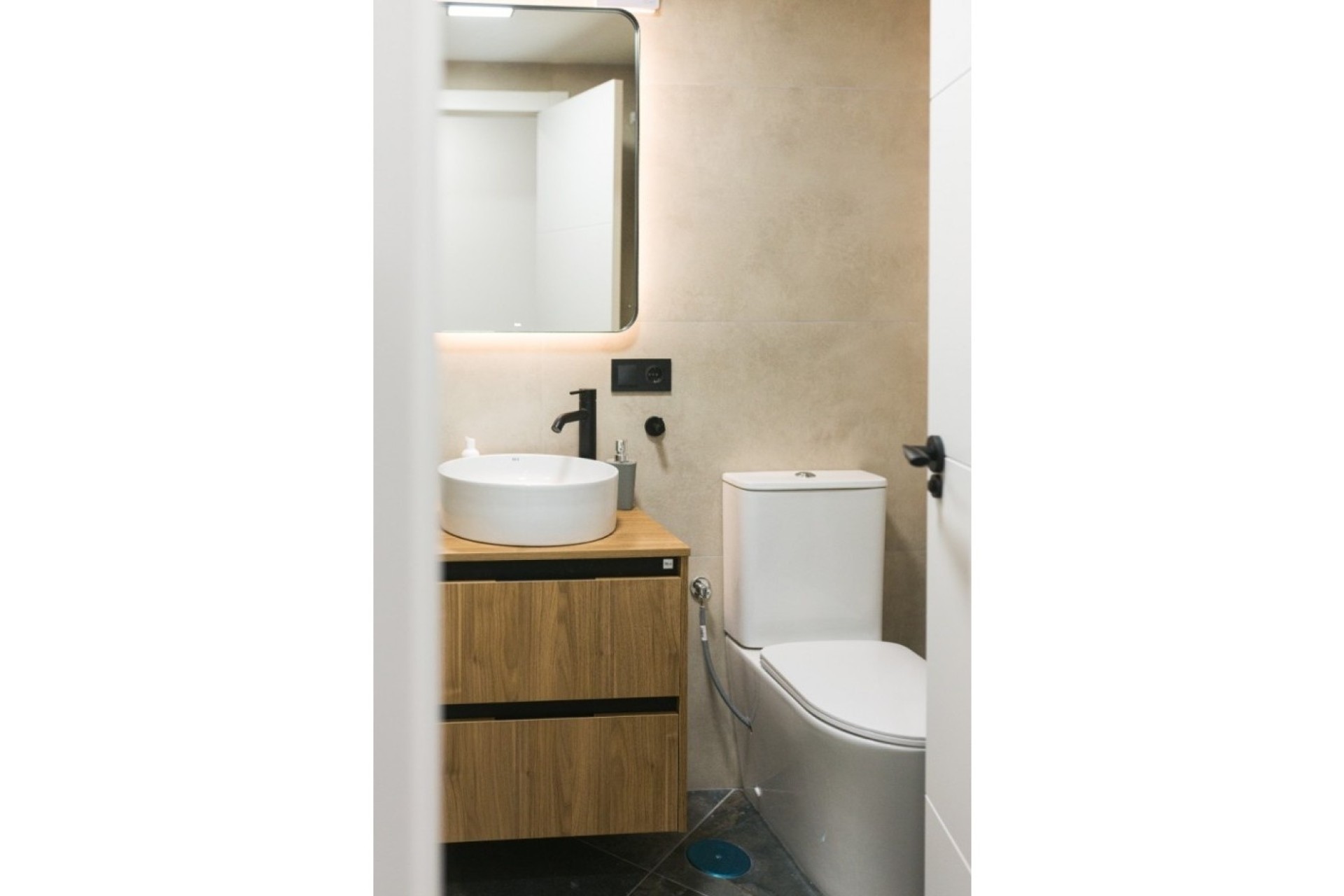 Sprzedaż - Apartament / Mieszkanie -
Torrevieja