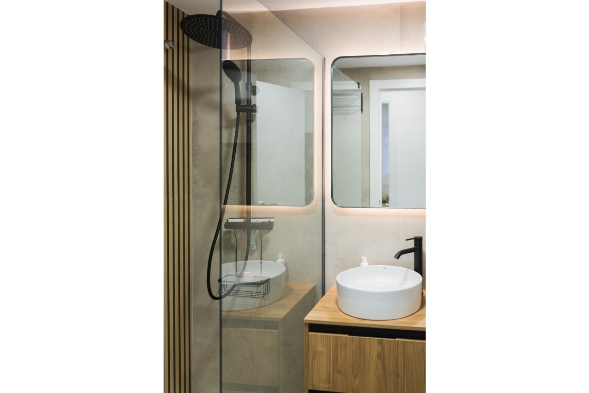 Sprzedaż - Apartament / Mieszkanie -
Torrevieja