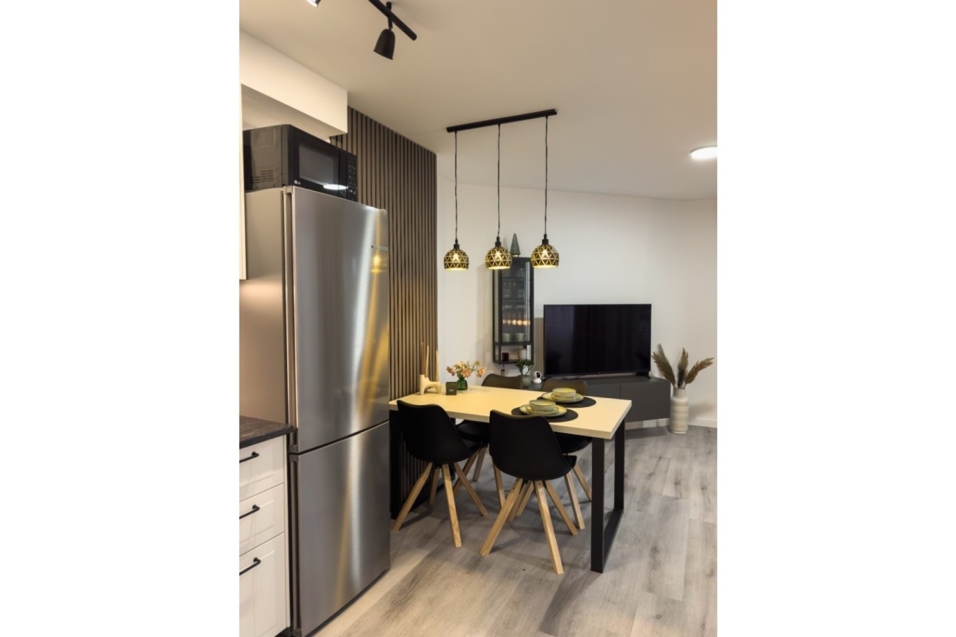 Sprzedaż - Apartament / Mieszkanie -
Torrevieja