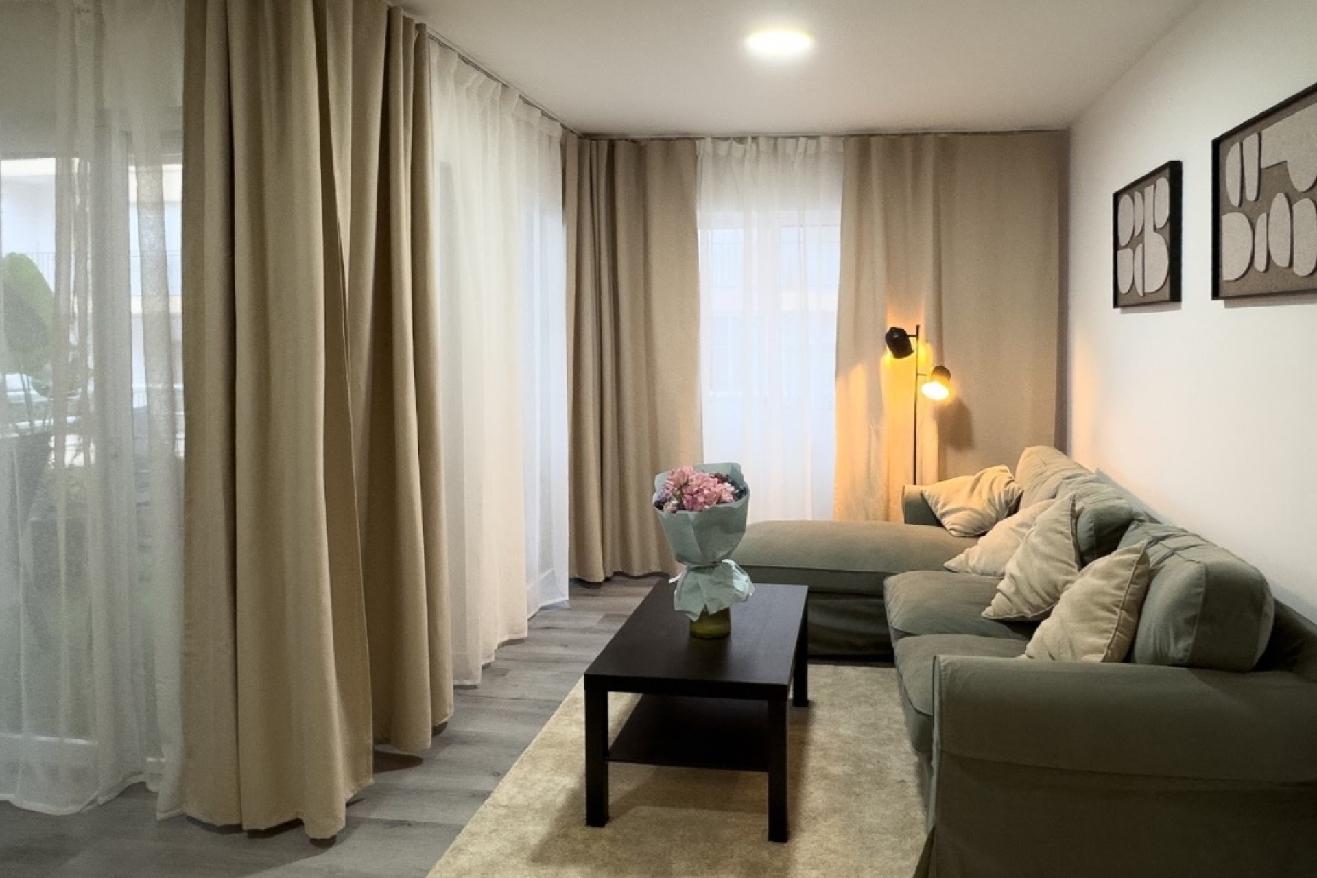 Sprzedaż - Apartament / Mieszkanie -
Torrevieja