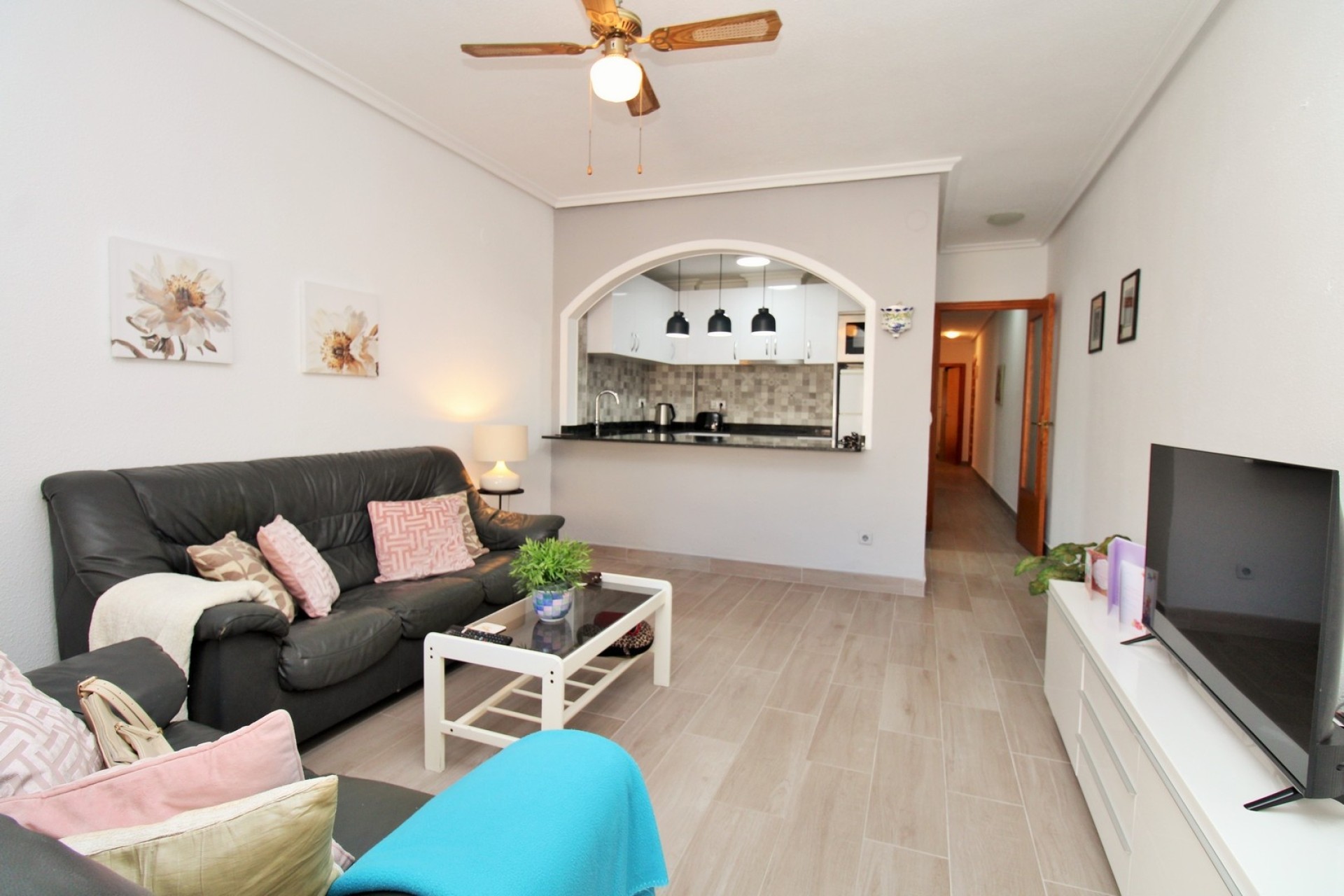 Sprzedaż - Apartament / Mieszkanie -
Torrevieja