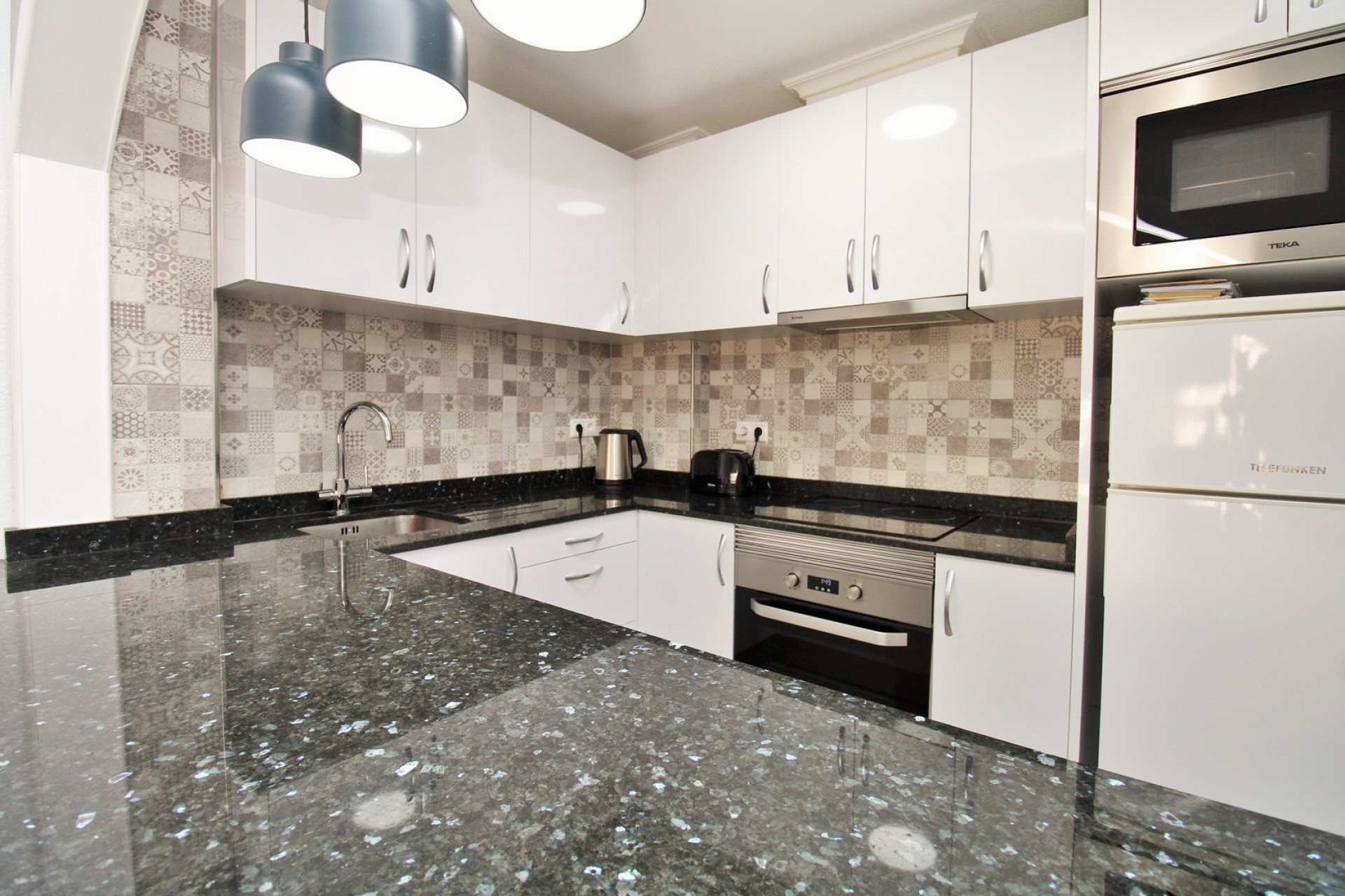 Sprzedaż - Apartament / Mieszkanie -
Torrevieja