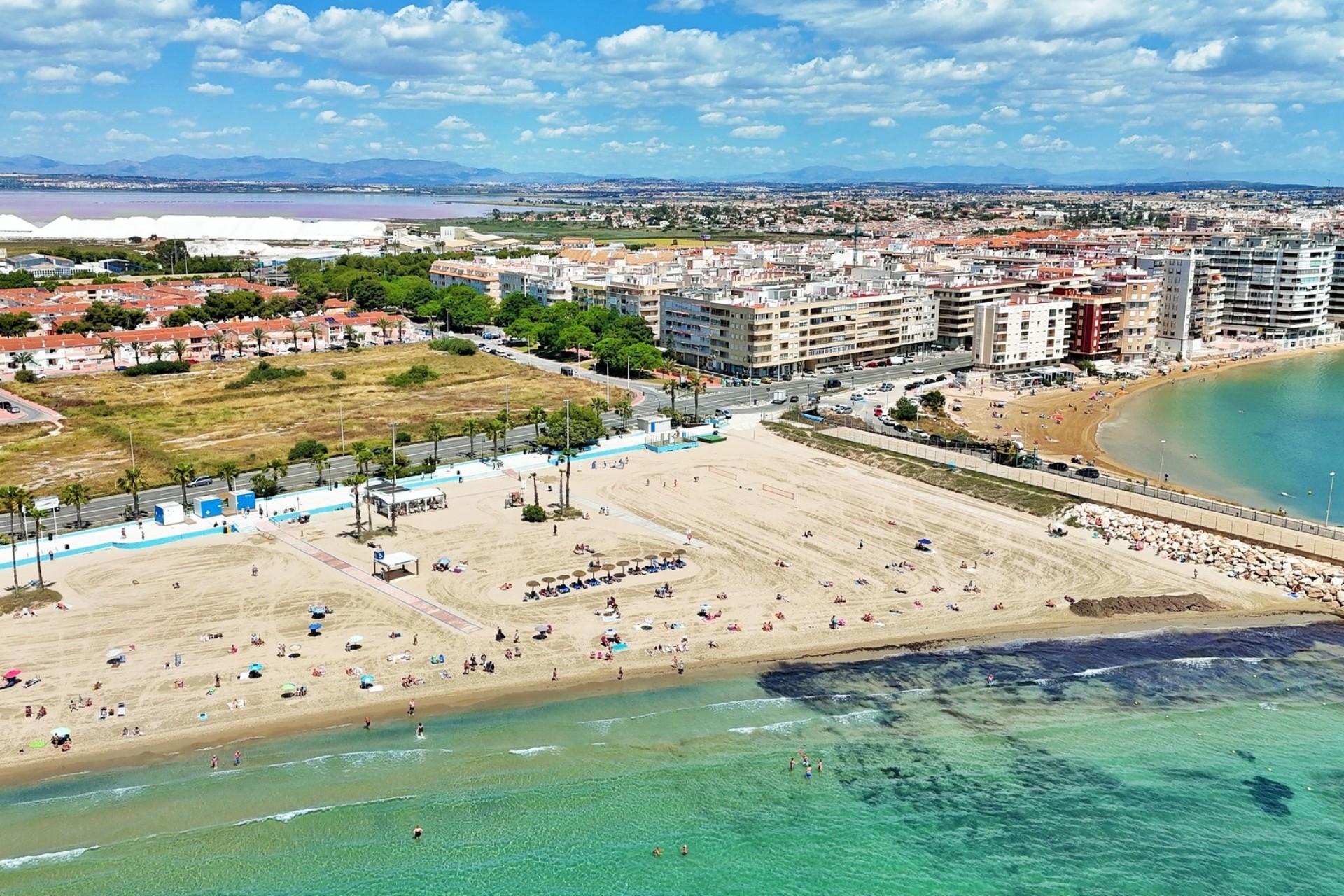 Sprzedaż - Apartament / Mieszkanie -
Torrevieja