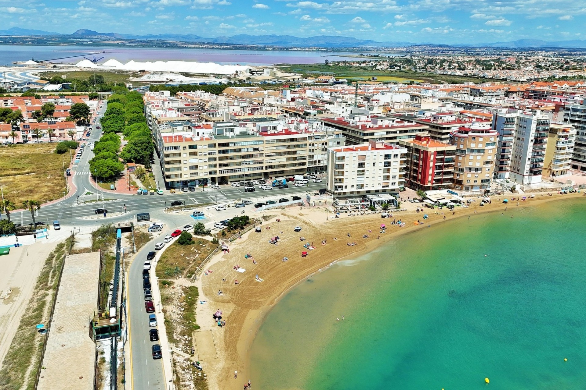 Sprzedaż - Apartament / Mieszkanie -
Torrevieja