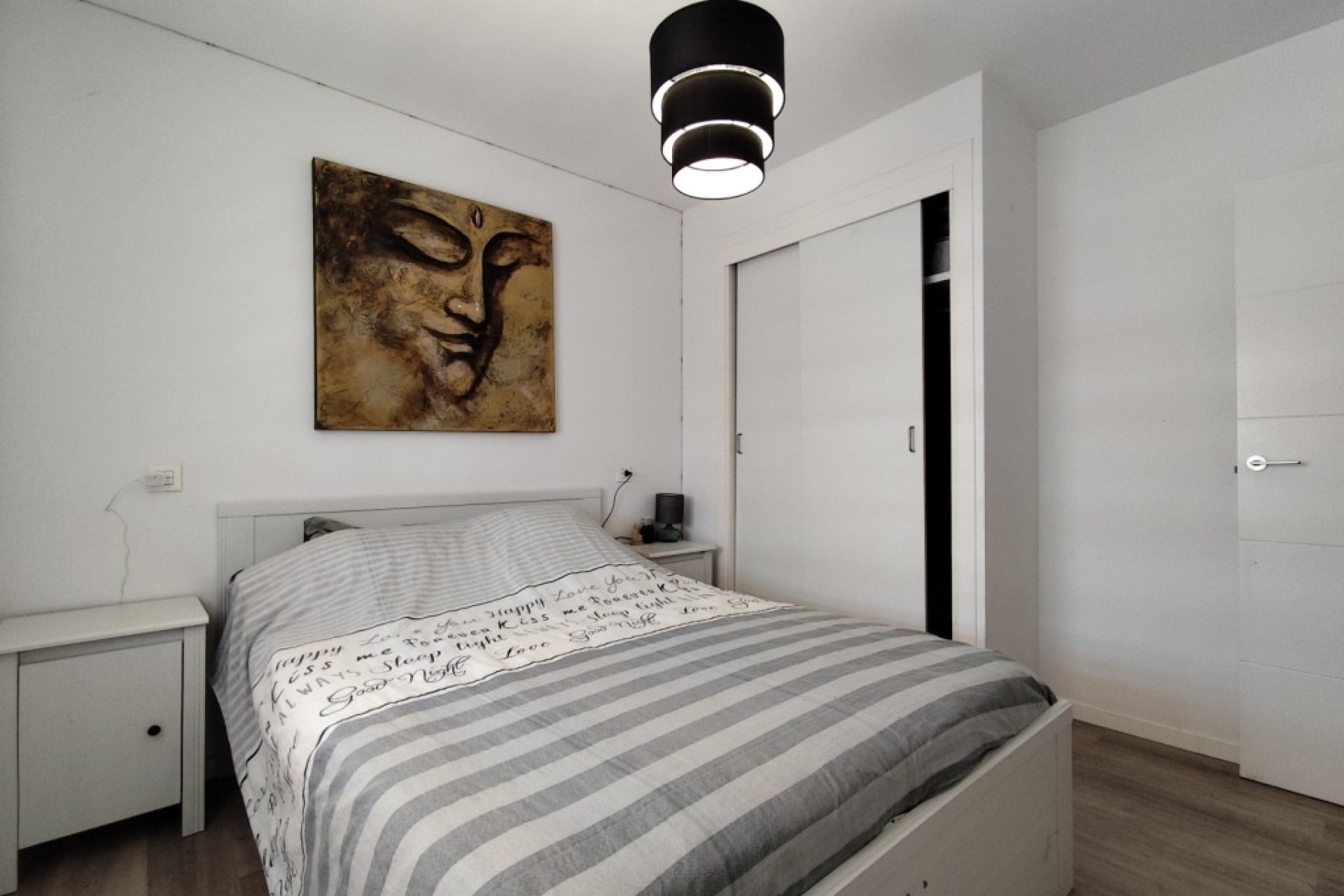 Sprzedaż - Apartament / Mieszkanie -
Torrevieja