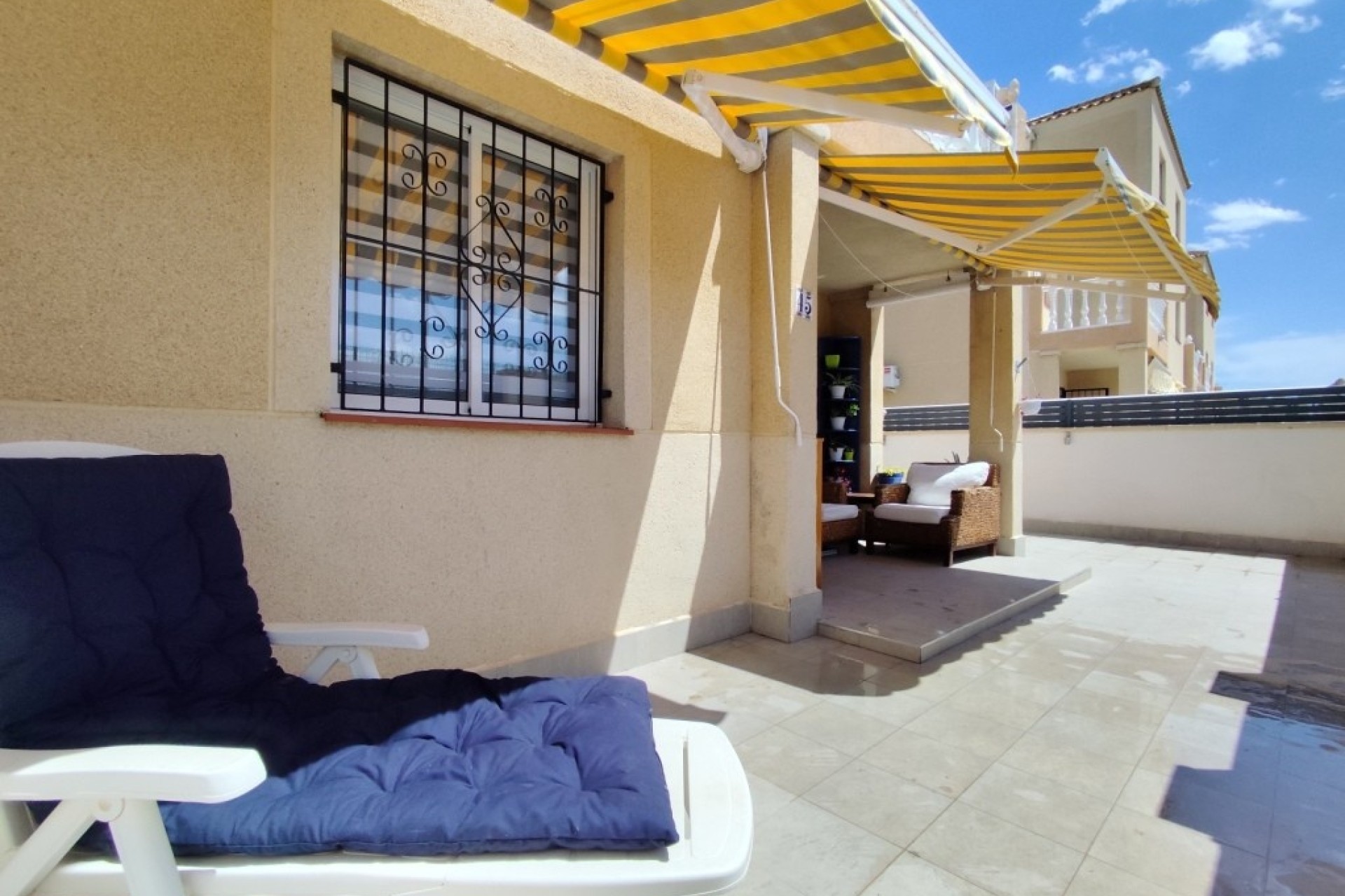 Sprzedaż - Apartament / Mieszkanie -
Torrevieja