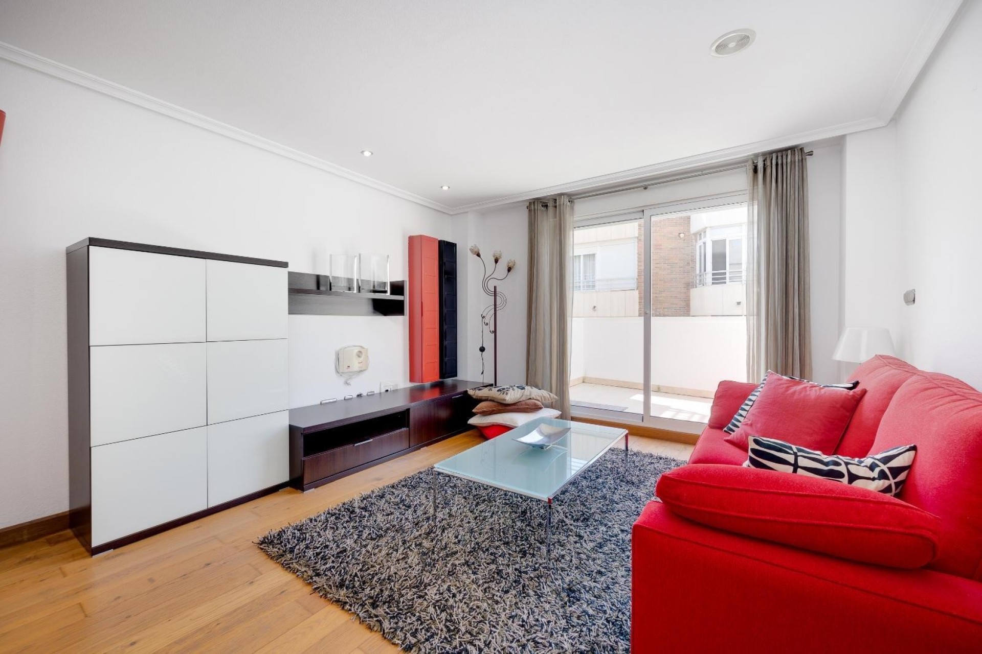 Sprzedaż - Apartament / Mieszkanie -
Torrevieja