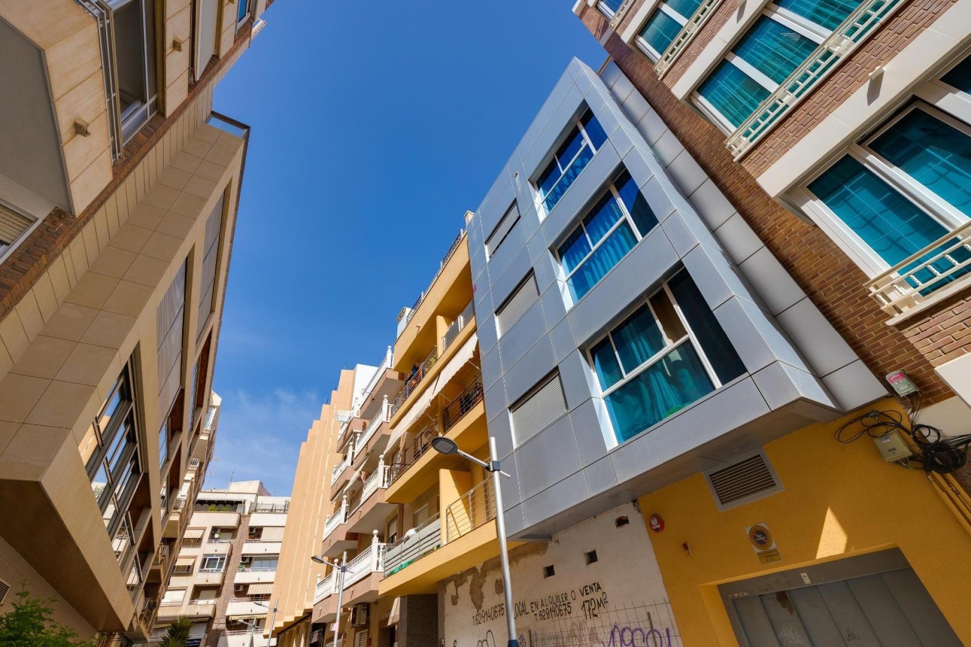 Sprzedaż - Apartament / Mieszkanie -
Torrevieja