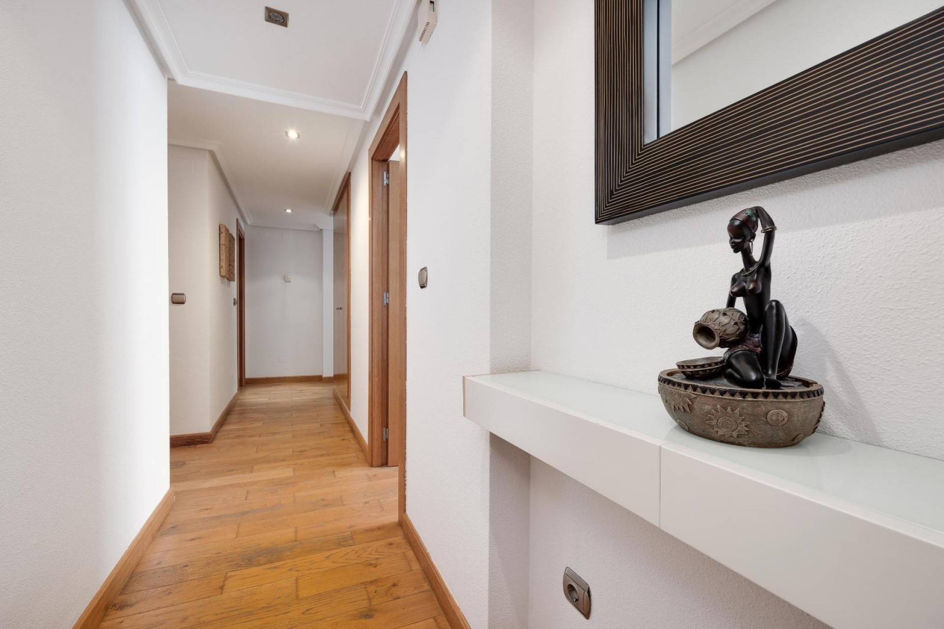 Sprzedaż - Apartament / Mieszkanie -
Torrevieja
