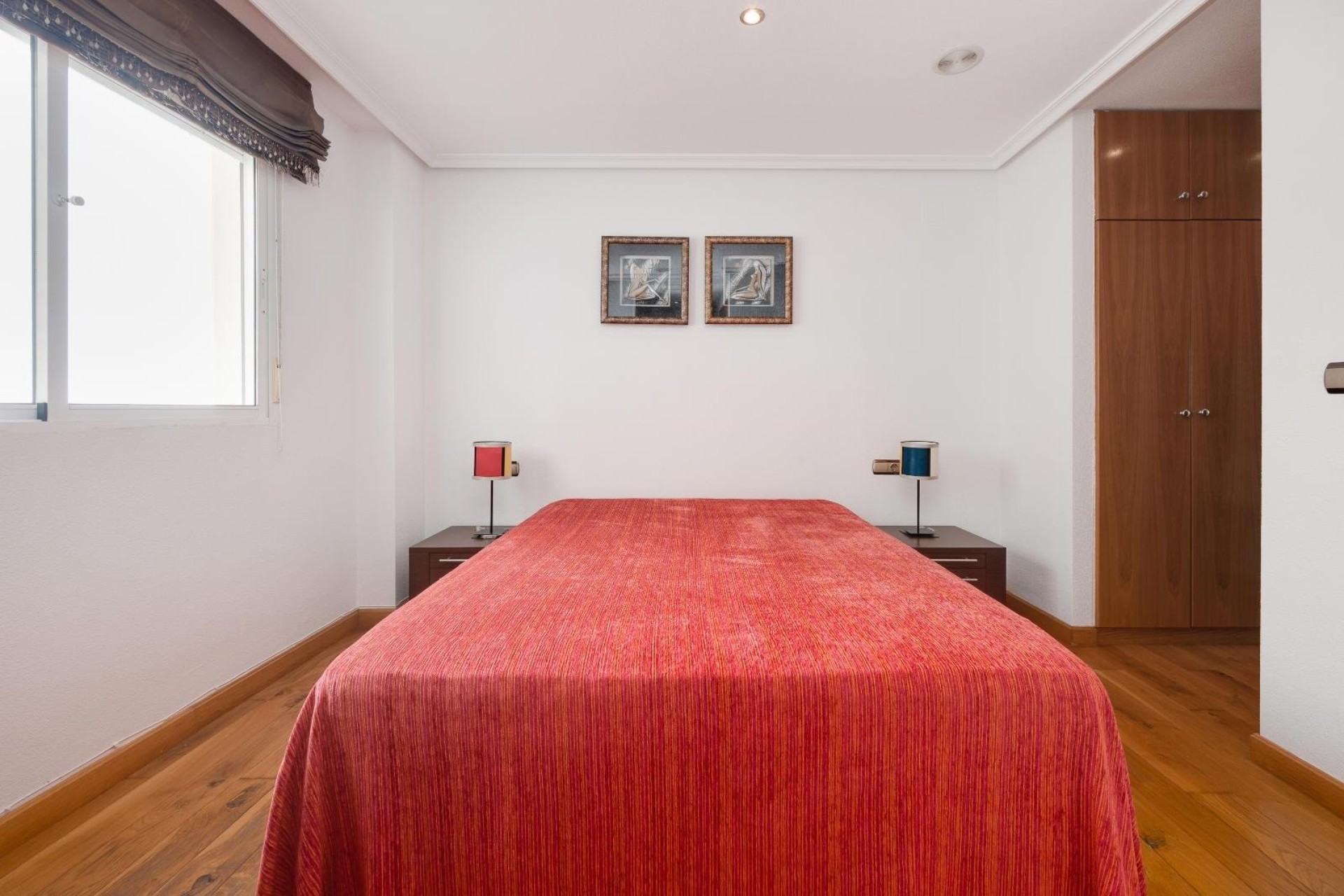 Sprzedaż - Apartament / Mieszkanie -
Torrevieja