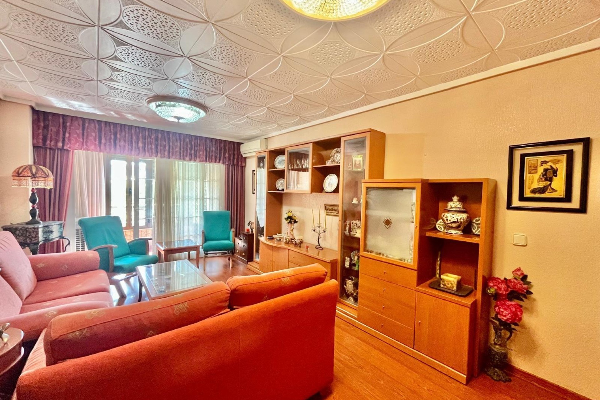 Sprzedaż - Apartament / Mieszkanie -
Torrevieja