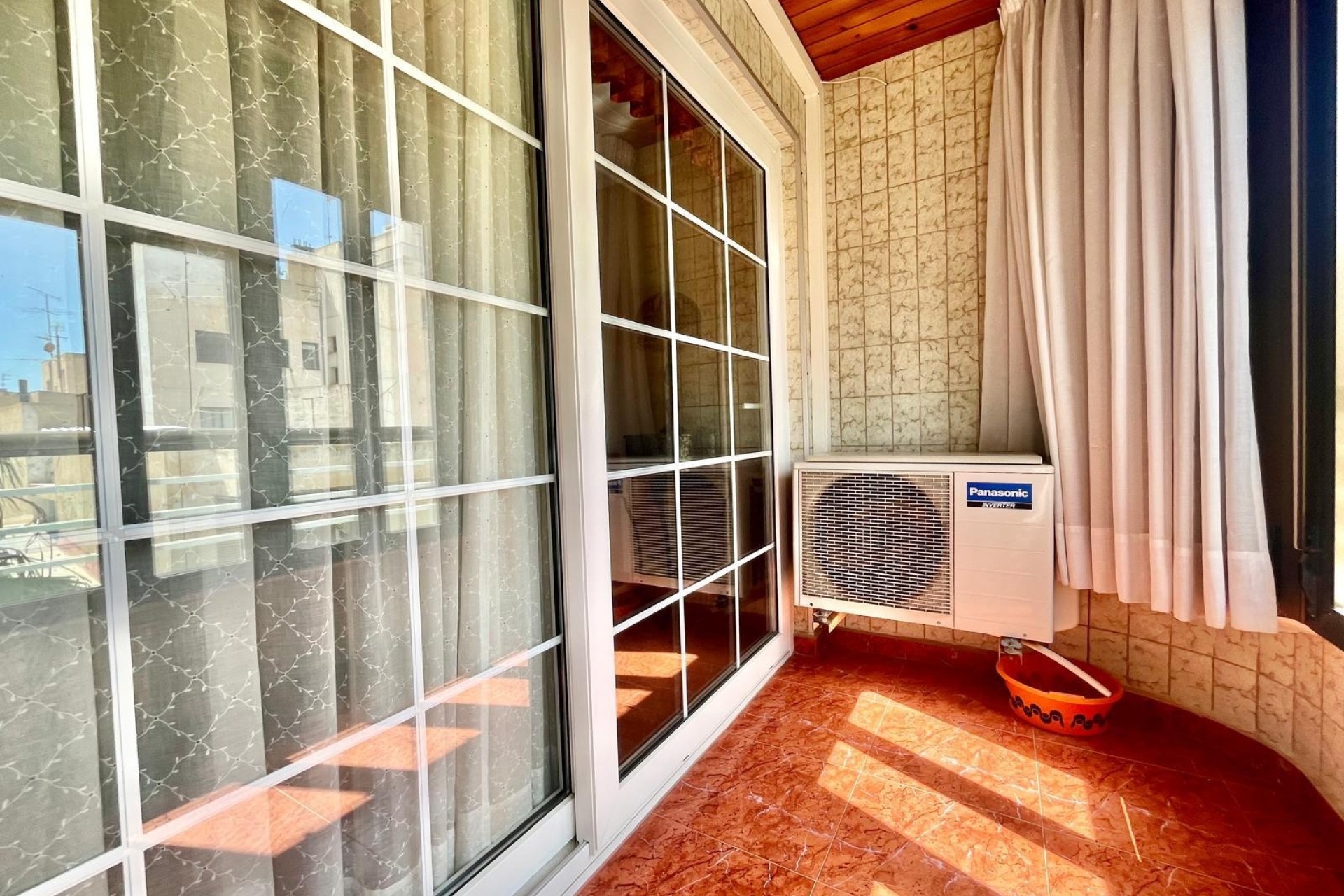 Sprzedaż - Apartament / Mieszkanie -
Torrevieja