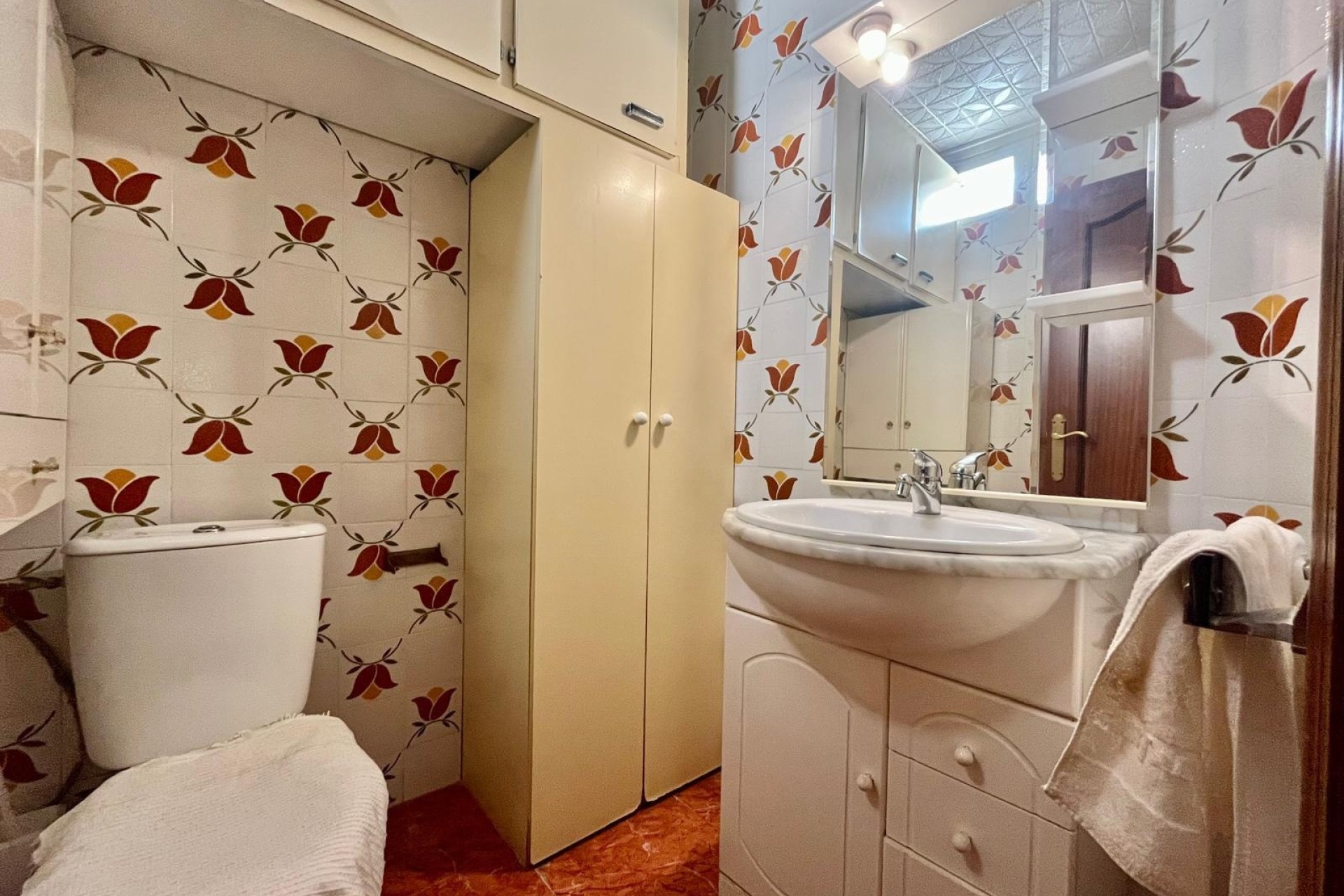 Sprzedaż - Apartament / Mieszkanie -
Torrevieja