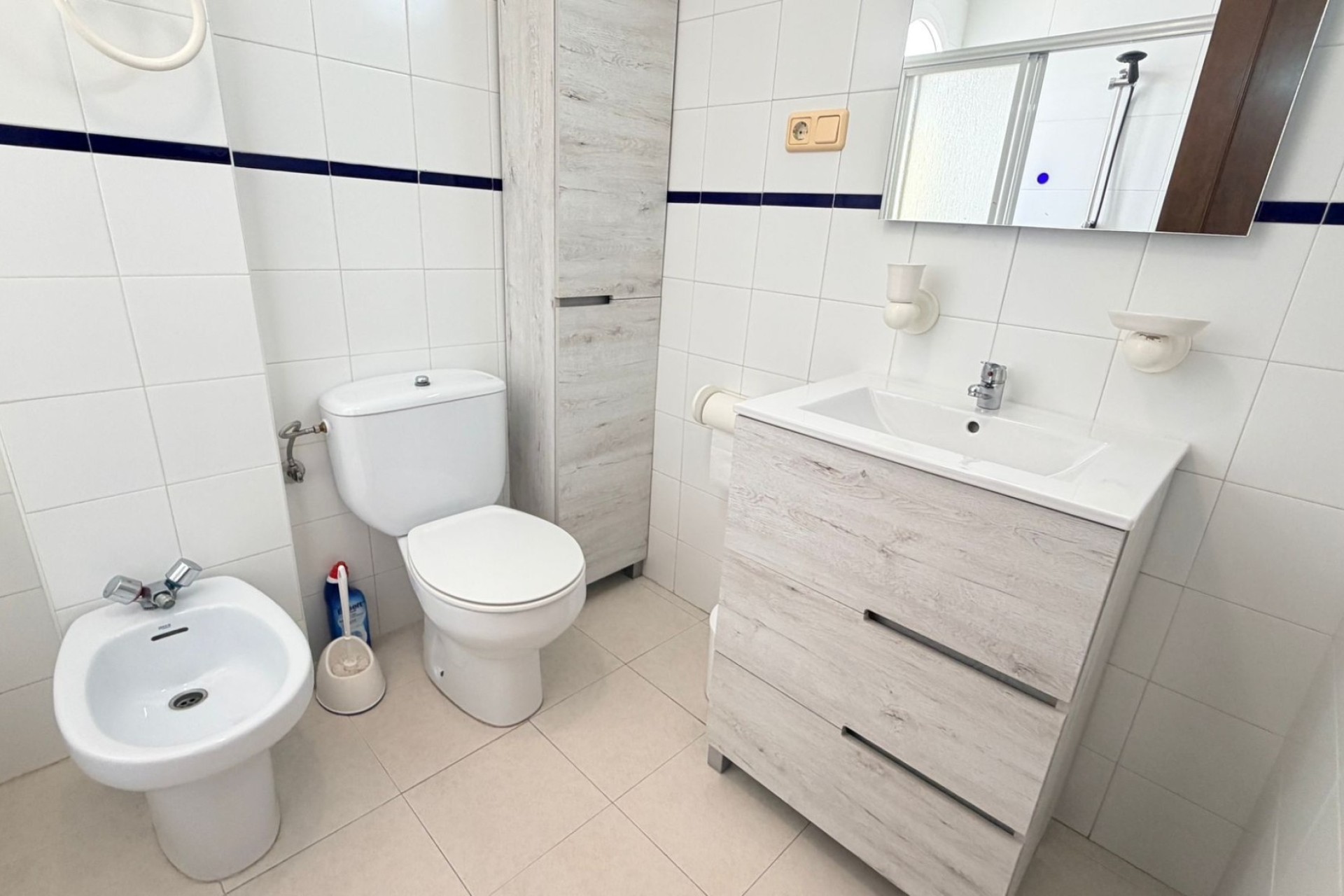 Sprzedaż - Apartament / Mieszkanie -
Torrevieja