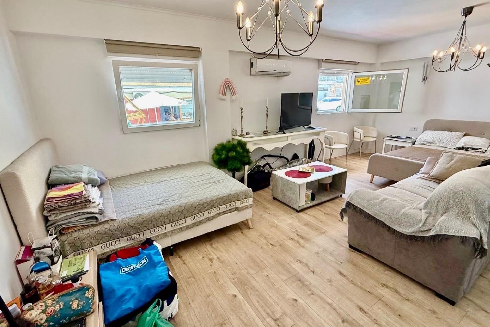 Sprzedaż - Apartament / Mieszkanie -
Torrevieja