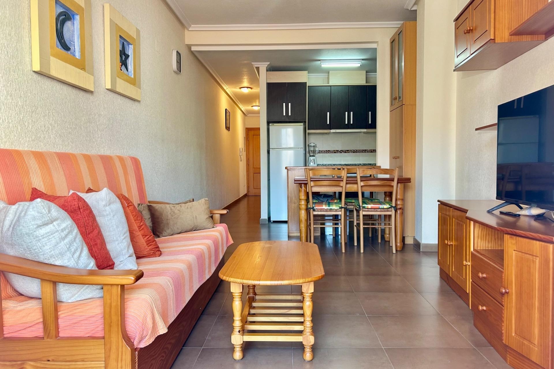 Sprzedaż - Apartament / Mieszkanie -
Torrevieja