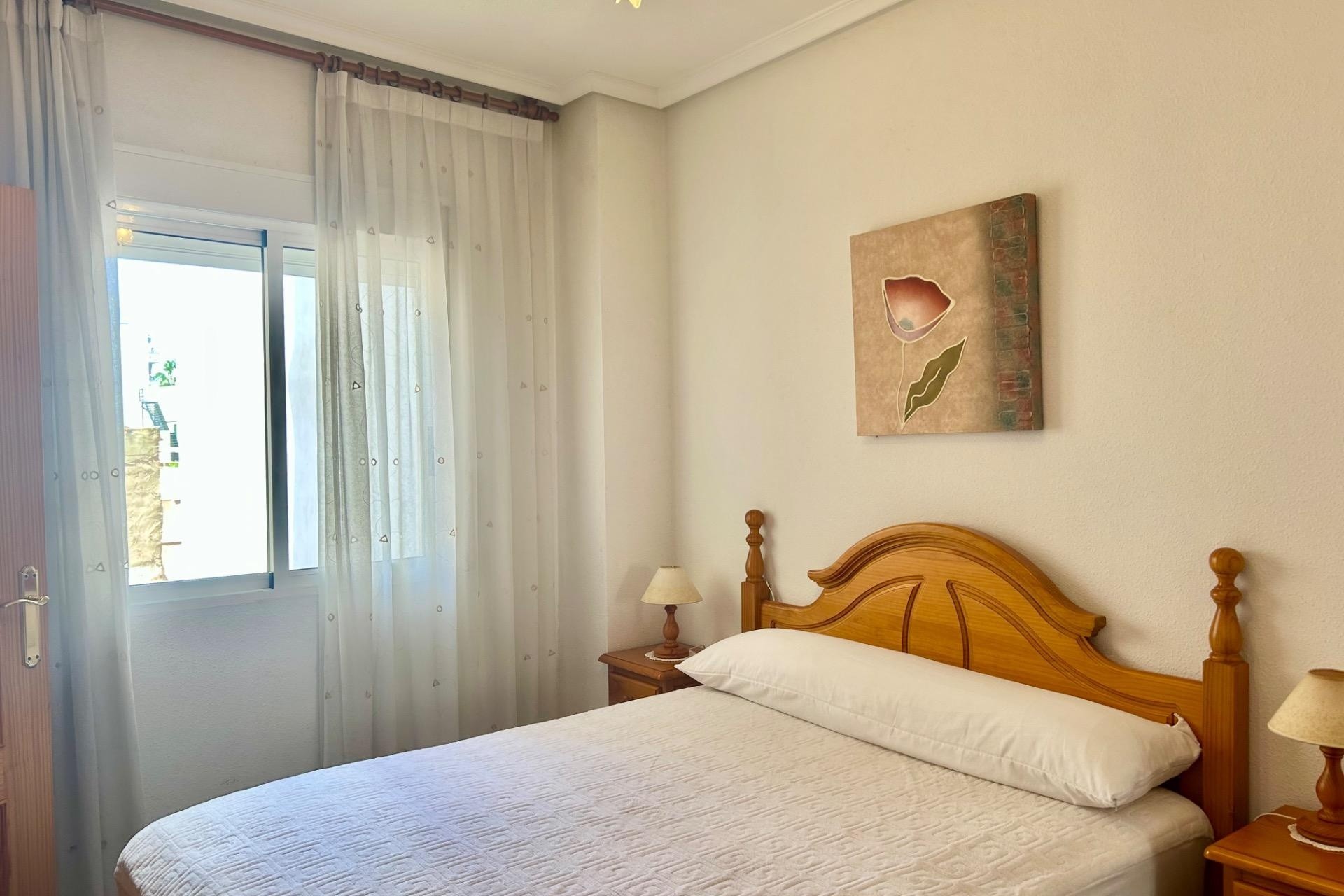 Sprzedaż - Apartament / Mieszkanie -
Torrevieja