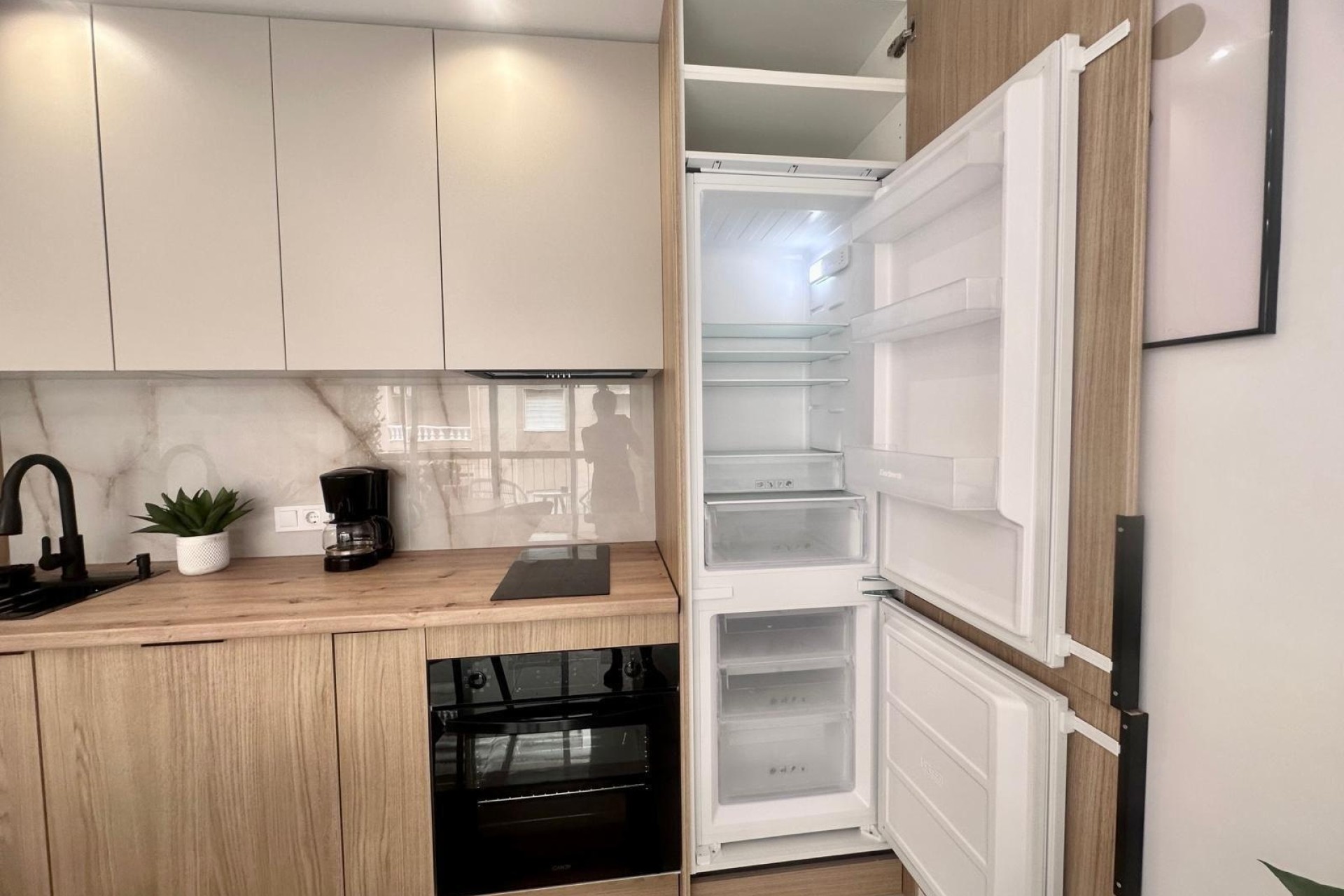 Sprzedaż - Apartament / Mieszkanie -
Torrevieja