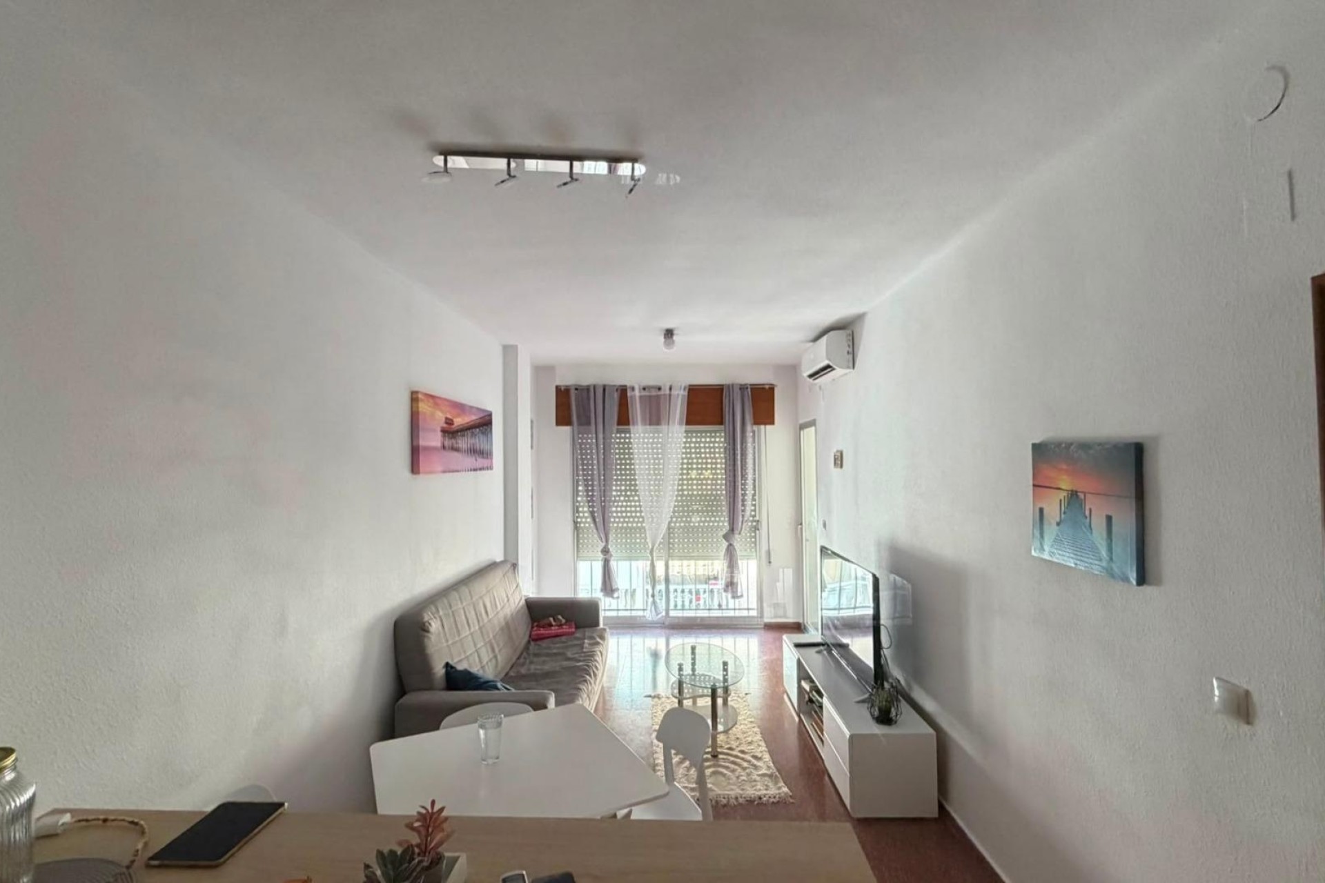 Sprzedaż - Apartament / Mieszkanie -
Torrevieja