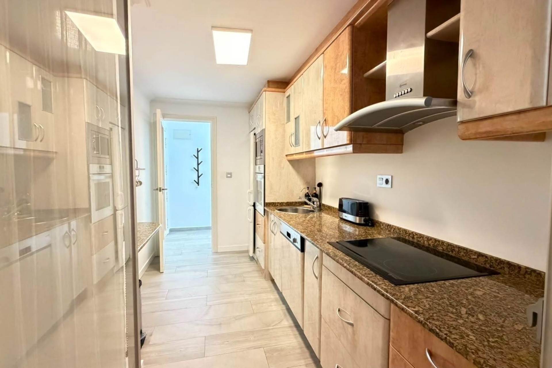 Sprzedaż - Apartament / Mieszkanie -
Torrevieja