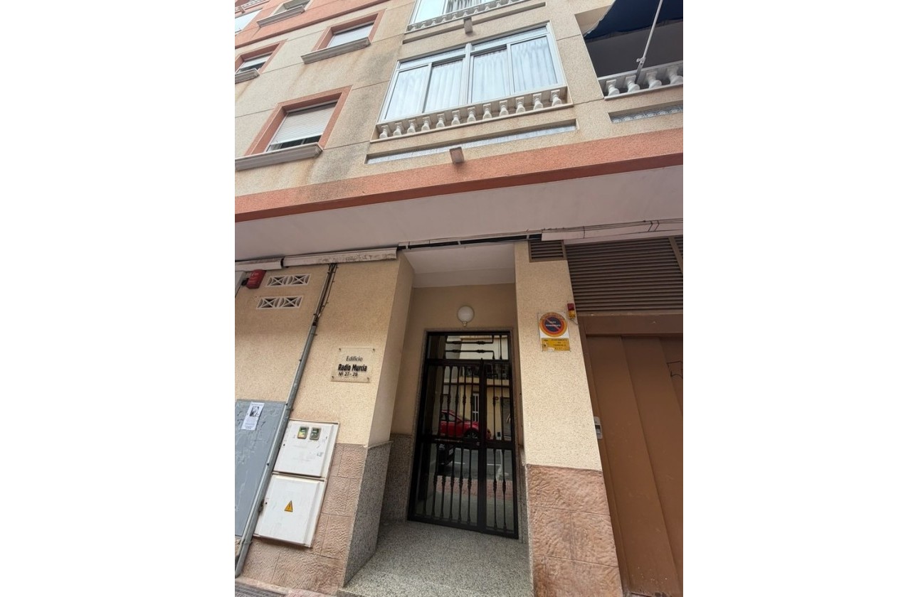 Sprzedaż - Apartament / Mieszkanie -
Torrevieja