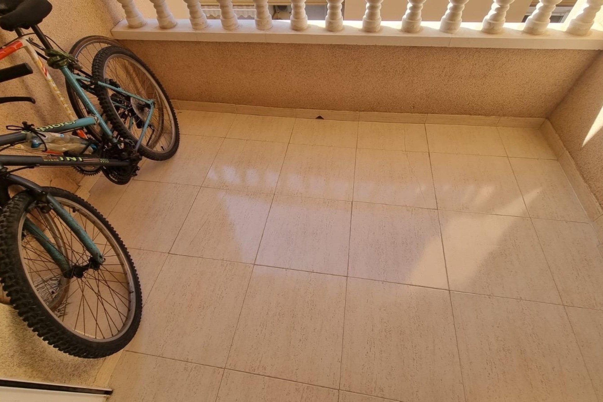 Sprzedaż - Apartament / Mieszkanie -
Torrevieja