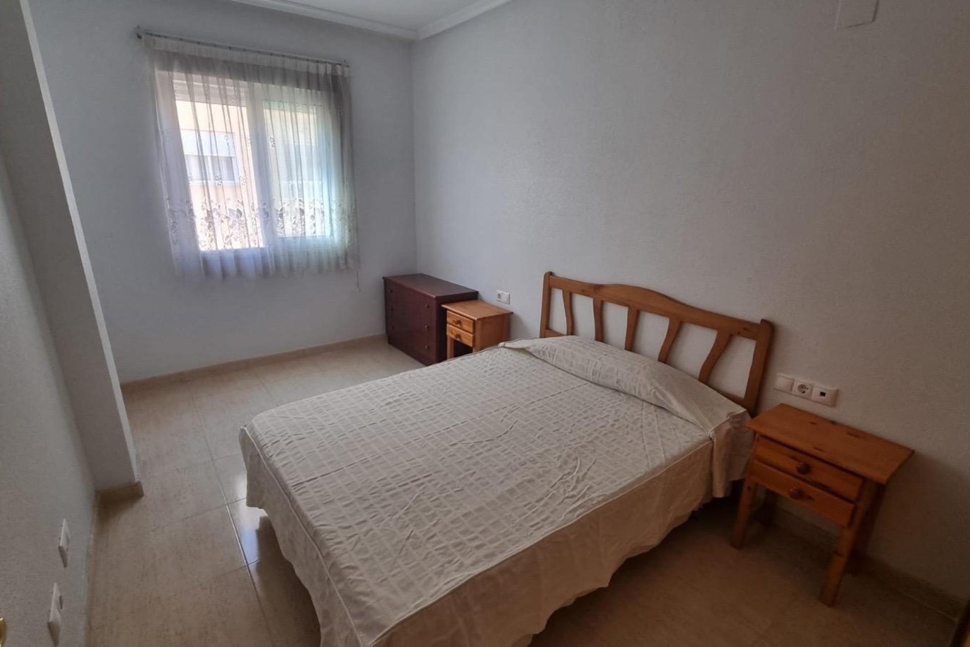 Sprzedaż - Apartament / Mieszkanie -
Torrevieja