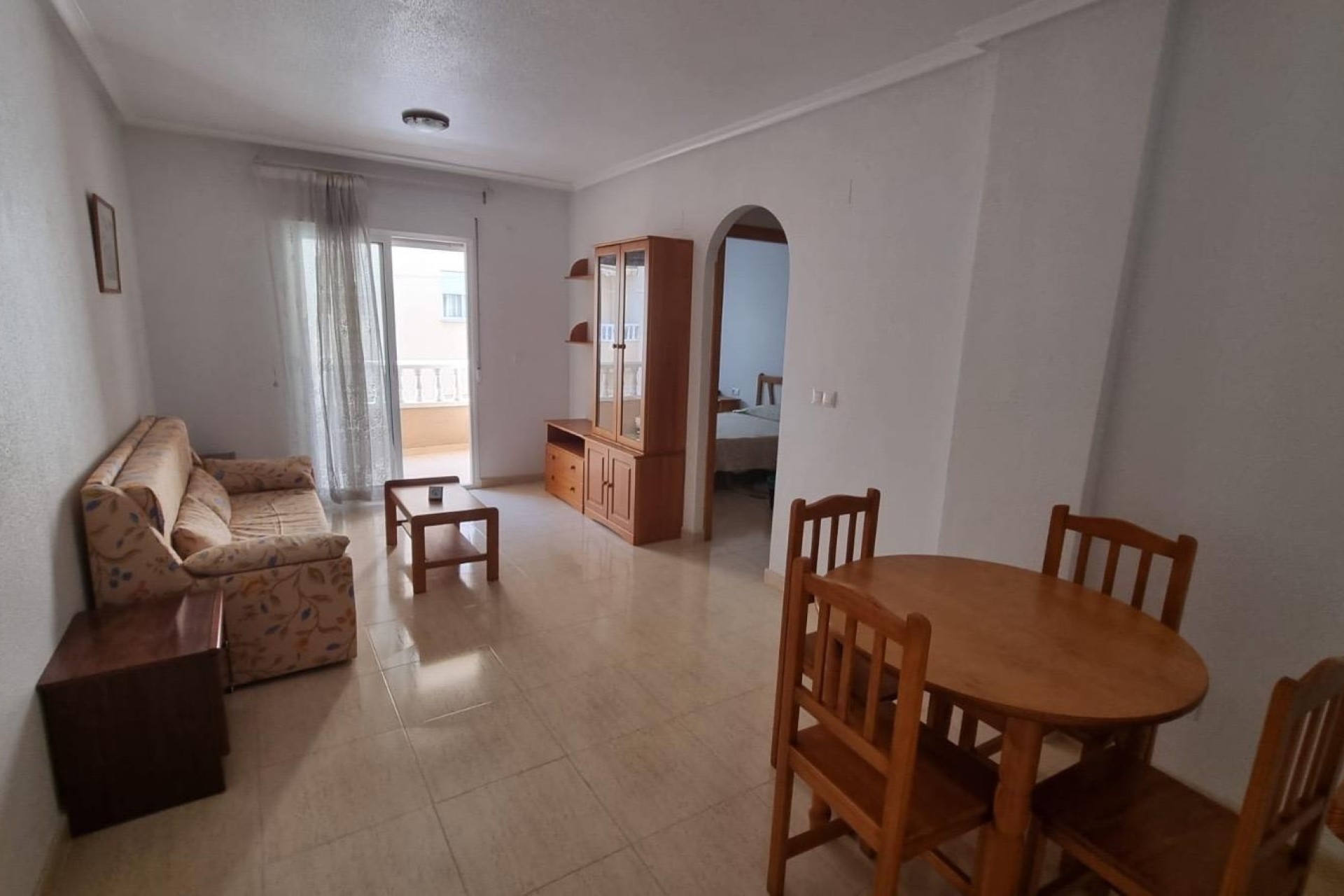 Sprzedaż - Apartament / Mieszkanie -
Torrevieja