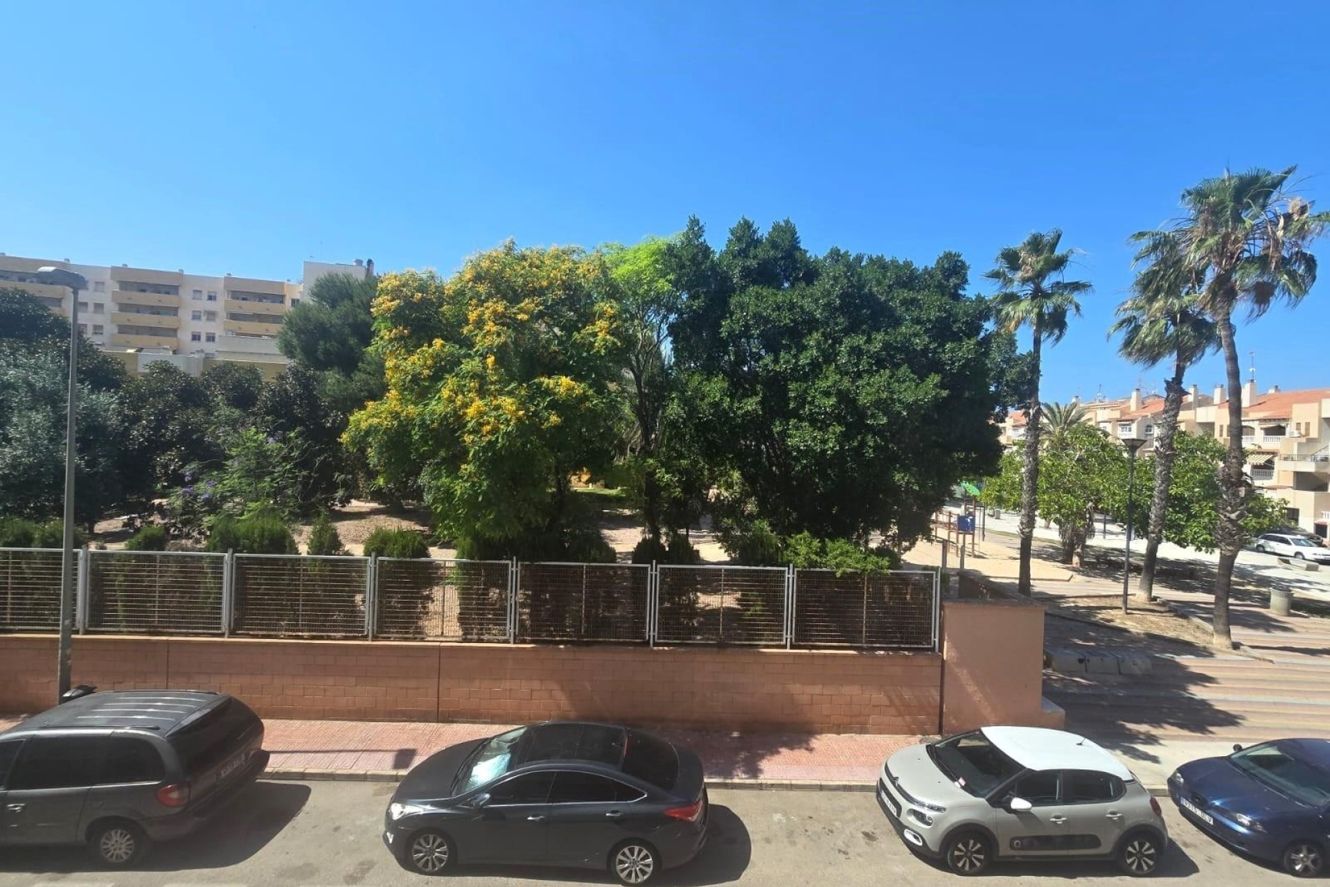 Sprzedaż - Apartament / Mieszkanie -
Torrevieja