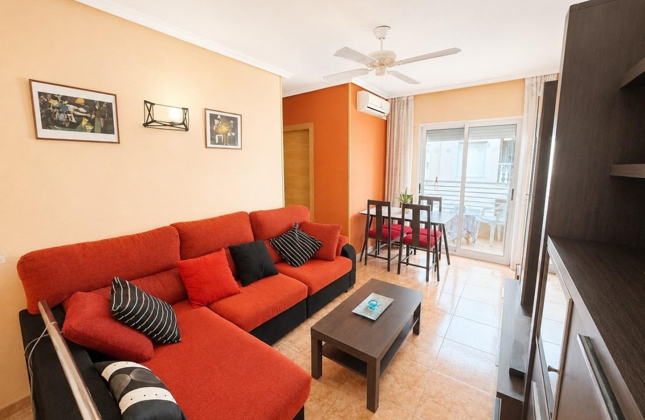 Sprzedaż - Apartament / Mieszkanie -
Torrevieja