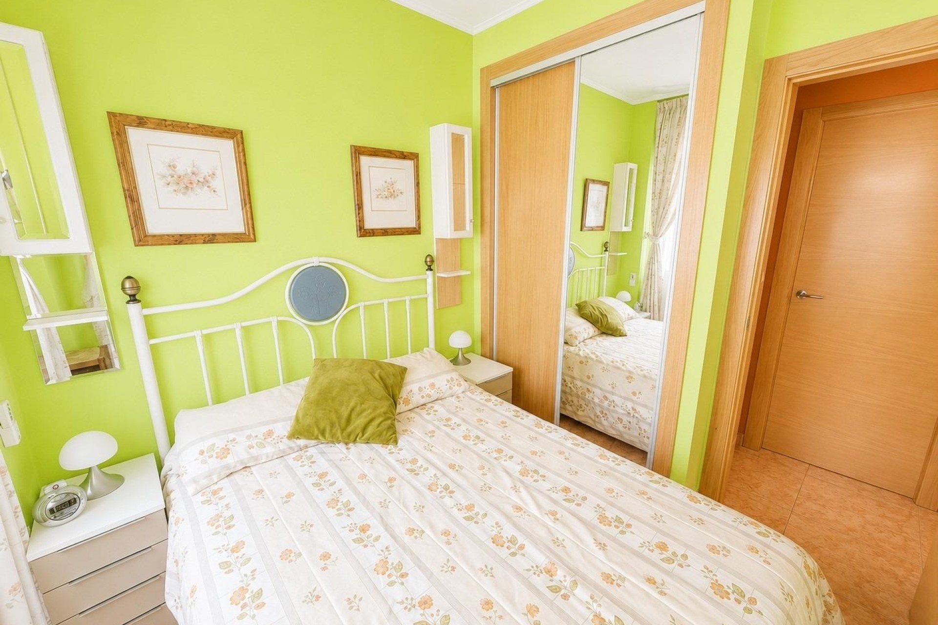 Sprzedaż - Apartament / Mieszkanie -
Torrevieja