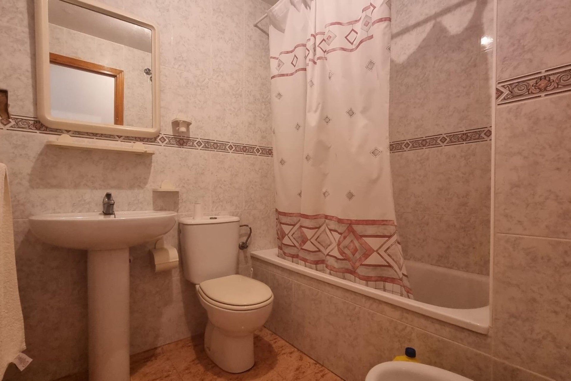 Sprzedaż - Apartament / Mieszkanie -
Torrevieja