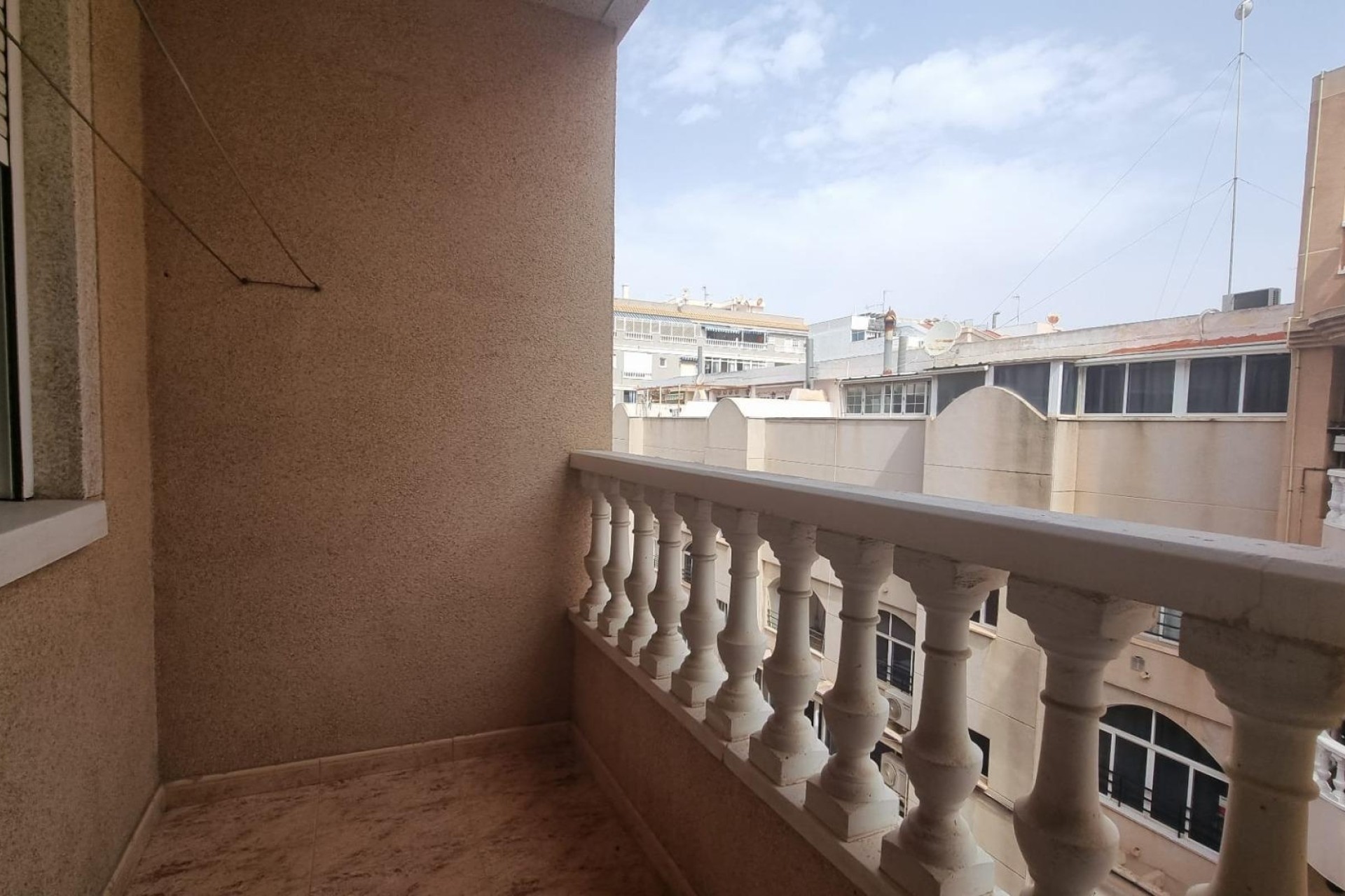 Sprzedaż - Apartament / Mieszkanie -
Torrevieja
