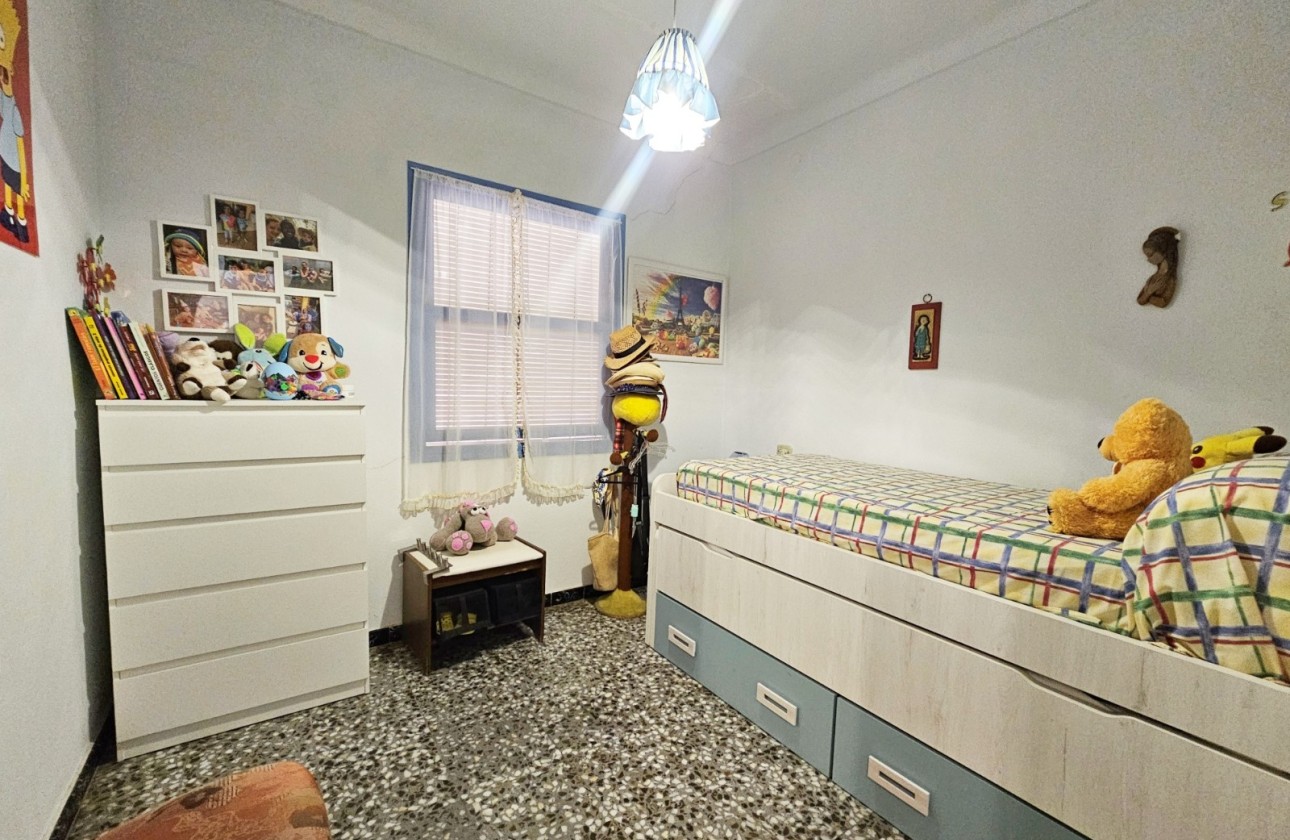 Sprzedaż - Apartament / Mieszkanie -
Torrevieja